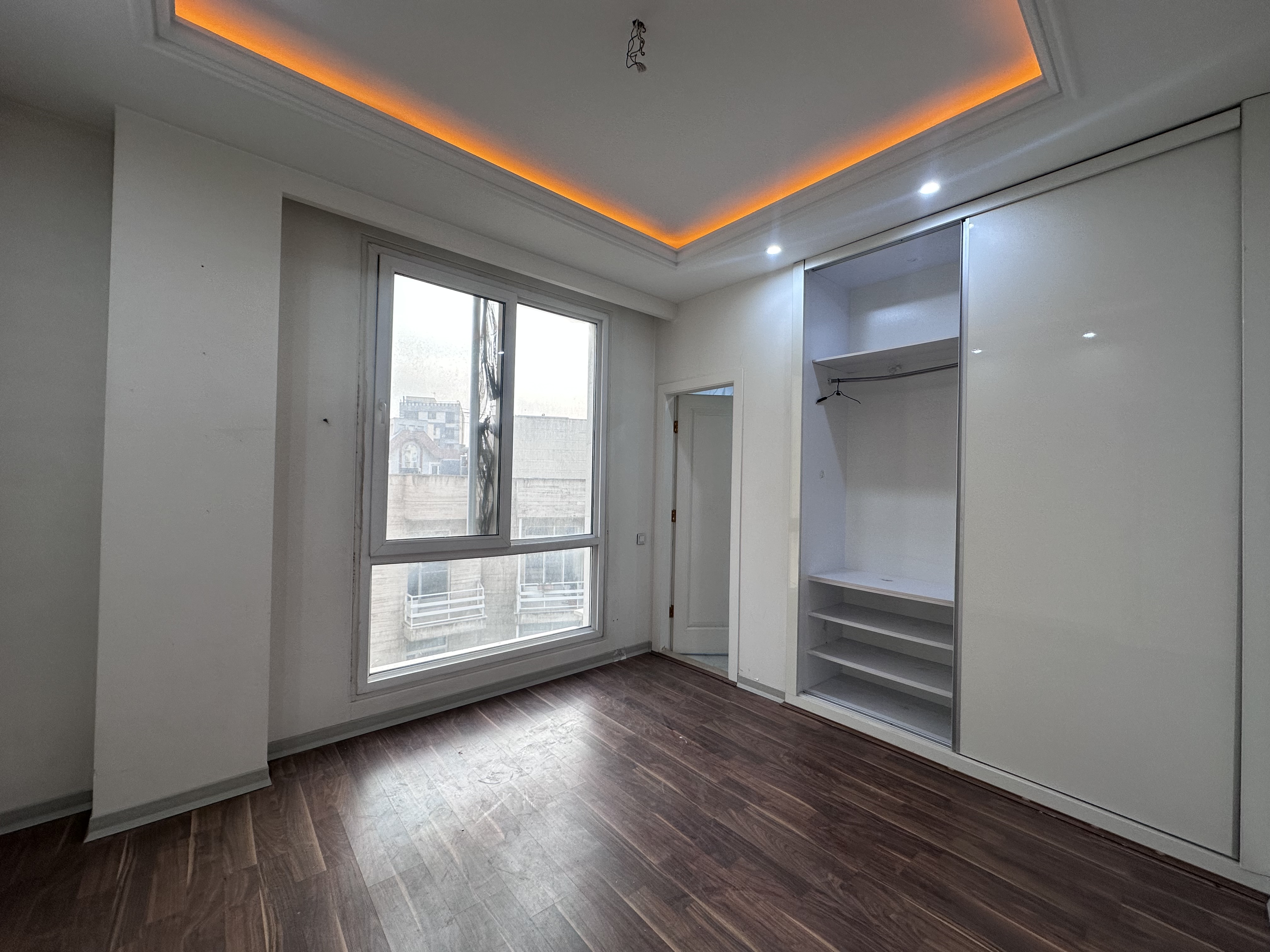 اجاره آپارتمان 160متر اقدسیه بازسازی شده