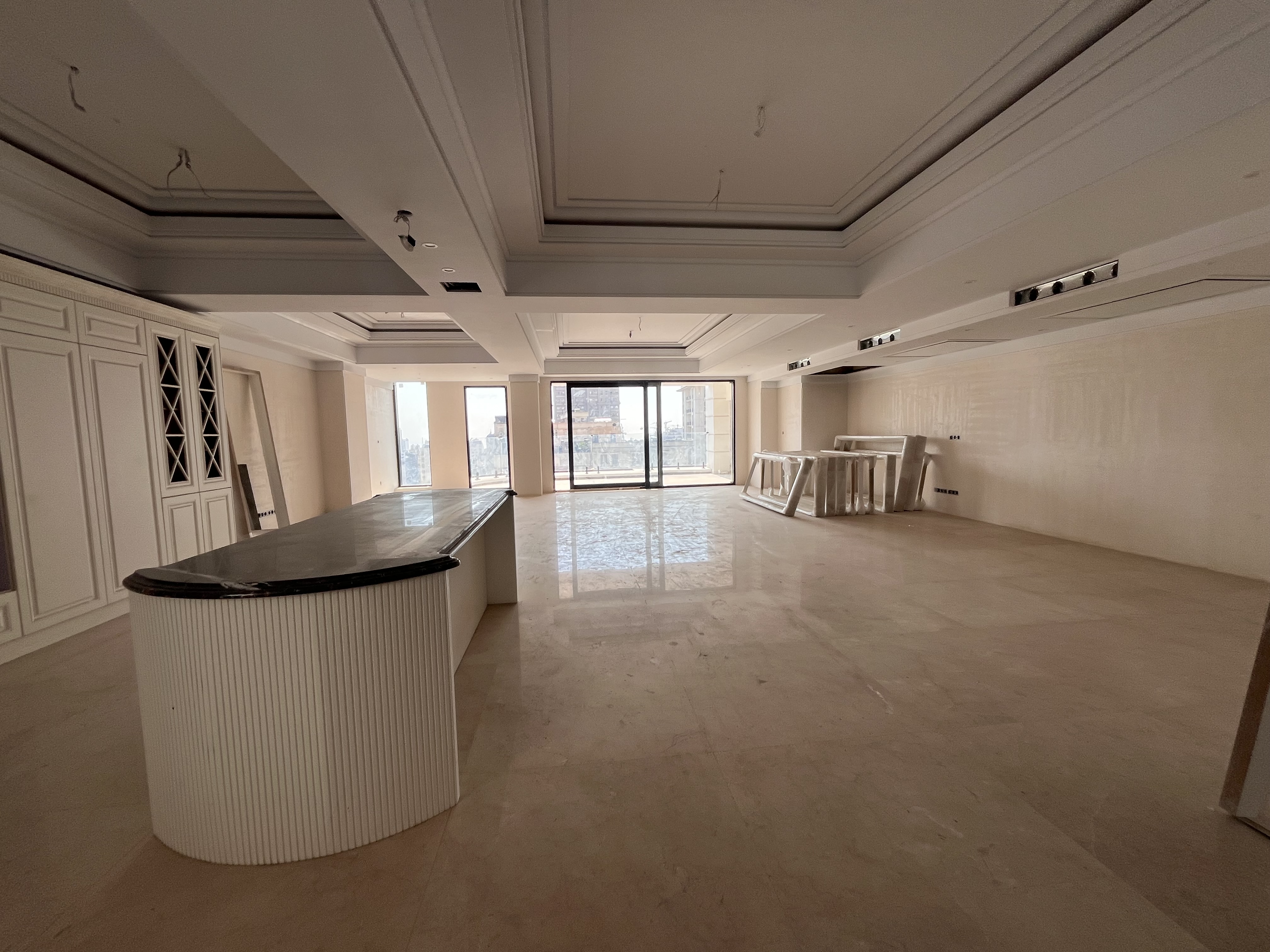 فروش آپارتمان 270 متر فرمانیه شرقی 3 مستر نوساز 3 پارکینگ