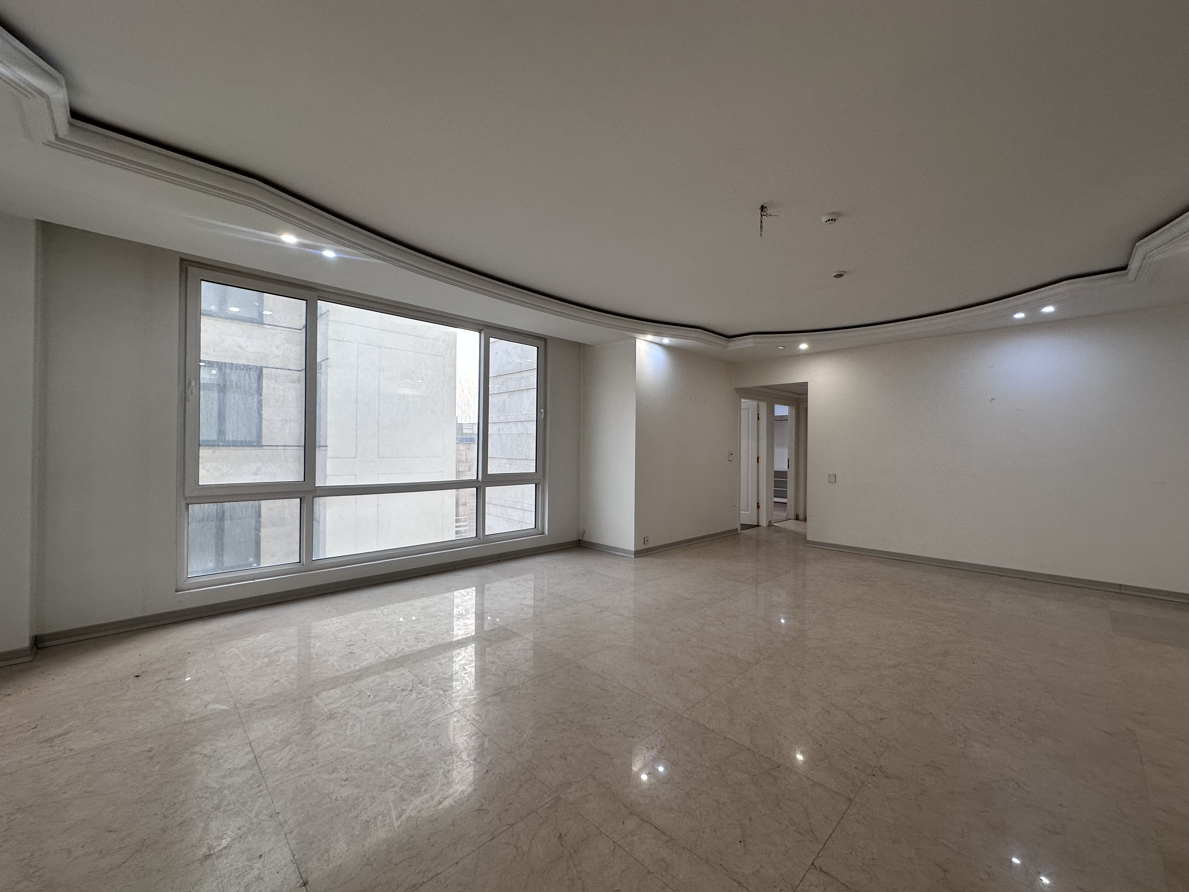 رهن آپارتمان 170 متر آجودانیه مدرن فول مشاعات