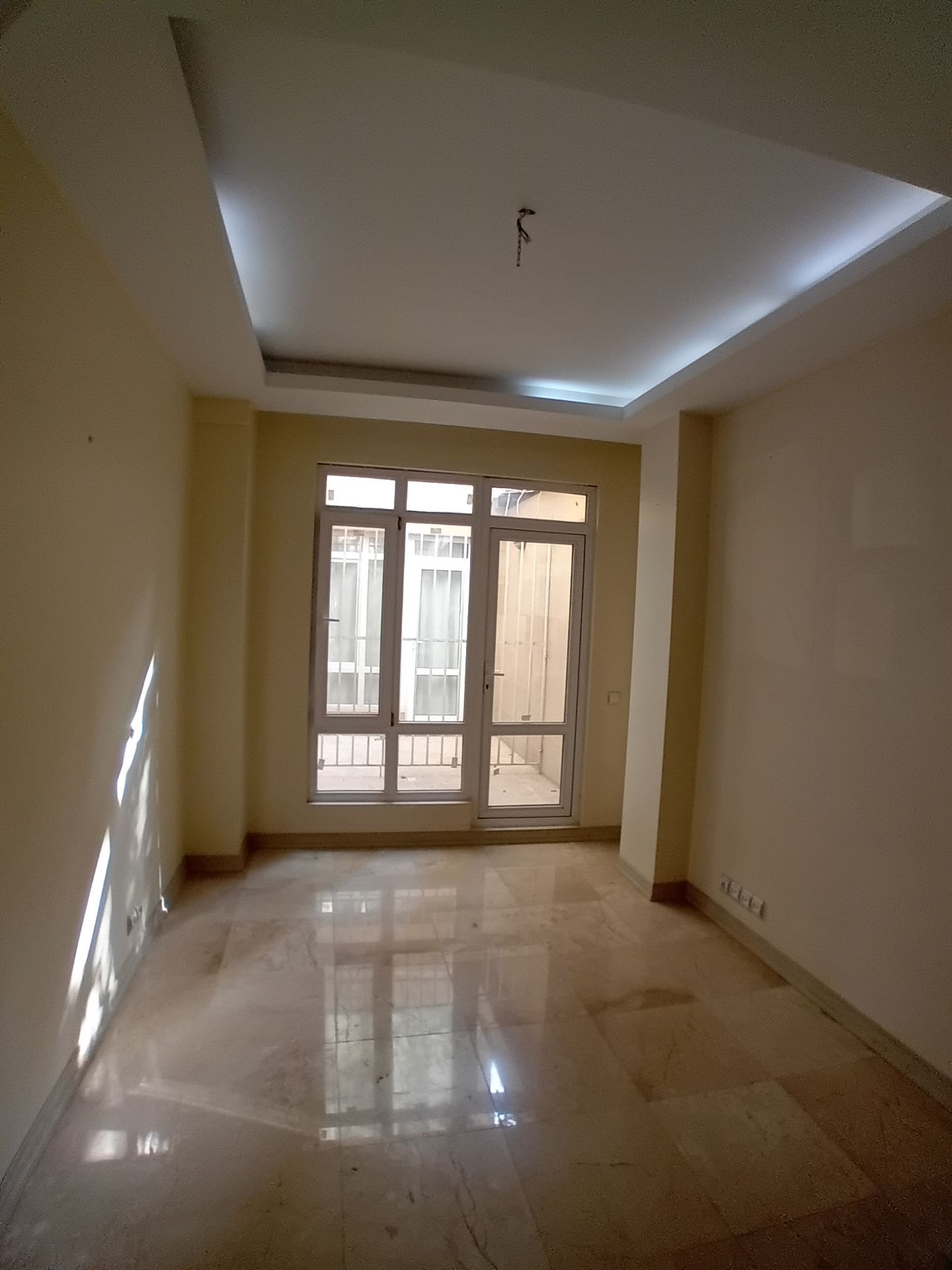 فروش آپارتمان 75 متر سوهانک 2 خواب کم سن
