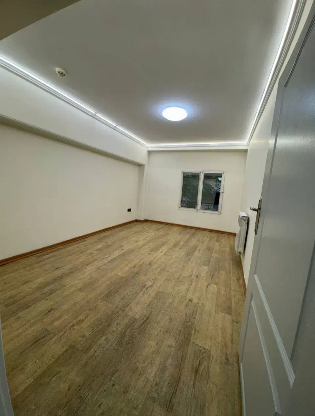 رهن و اجاره آپارتمان 102متری 2خواب دولت بازسازی شده