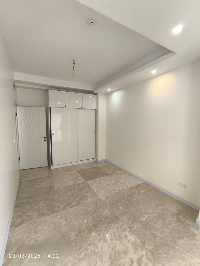 100 متر 2 خواب فول امکانات نیاوران