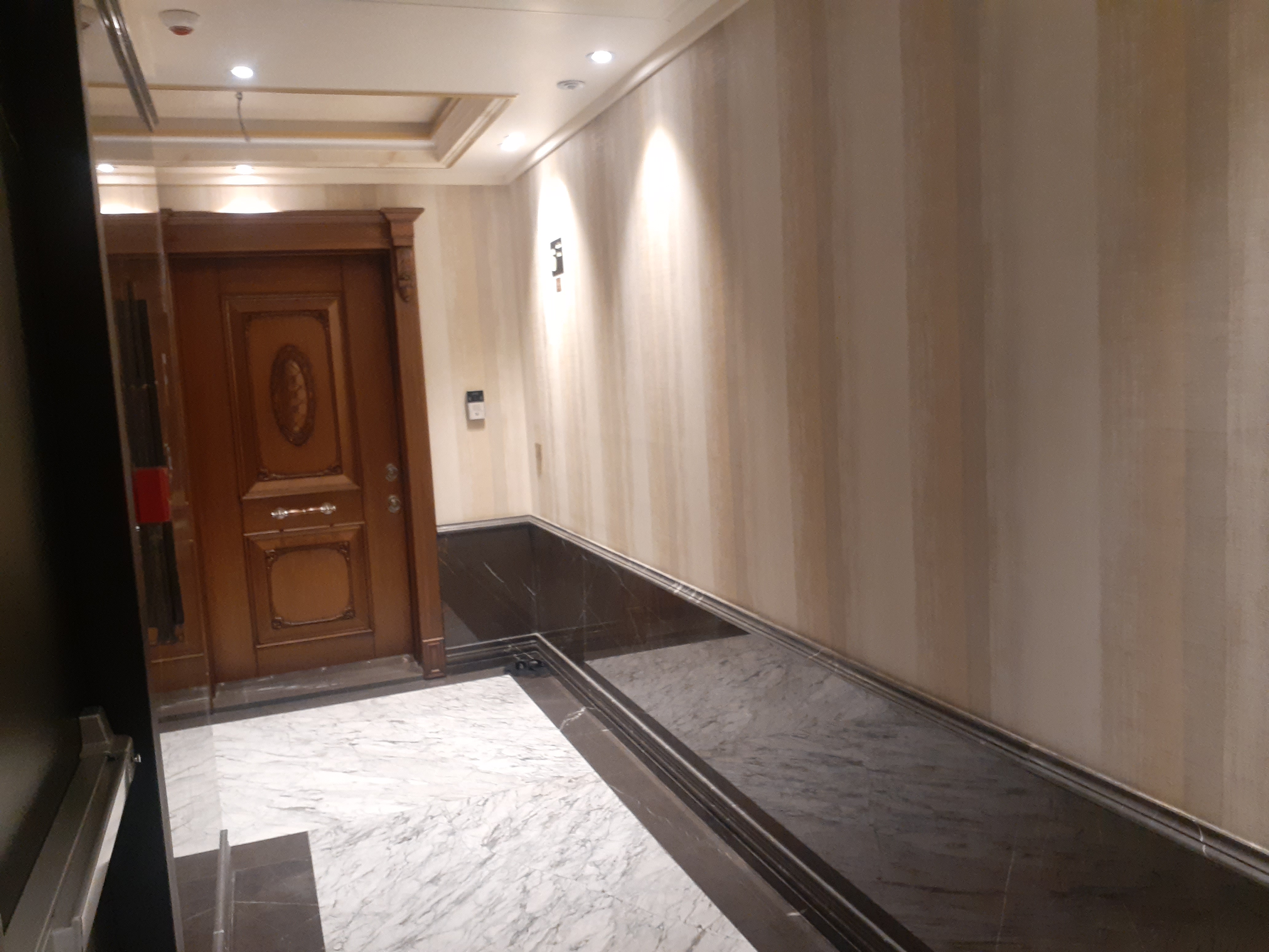 فروش آپارتمان 270 متر محسنیان دروس 3ساله
