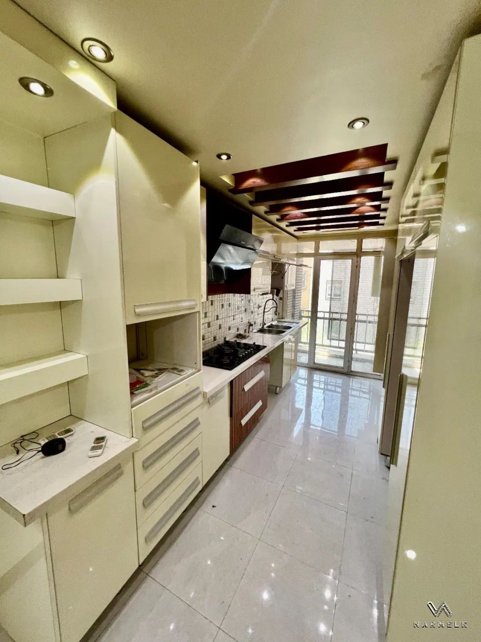 آپارتمان 75 متری 1 خواب نارمک تاپ لوکیشن