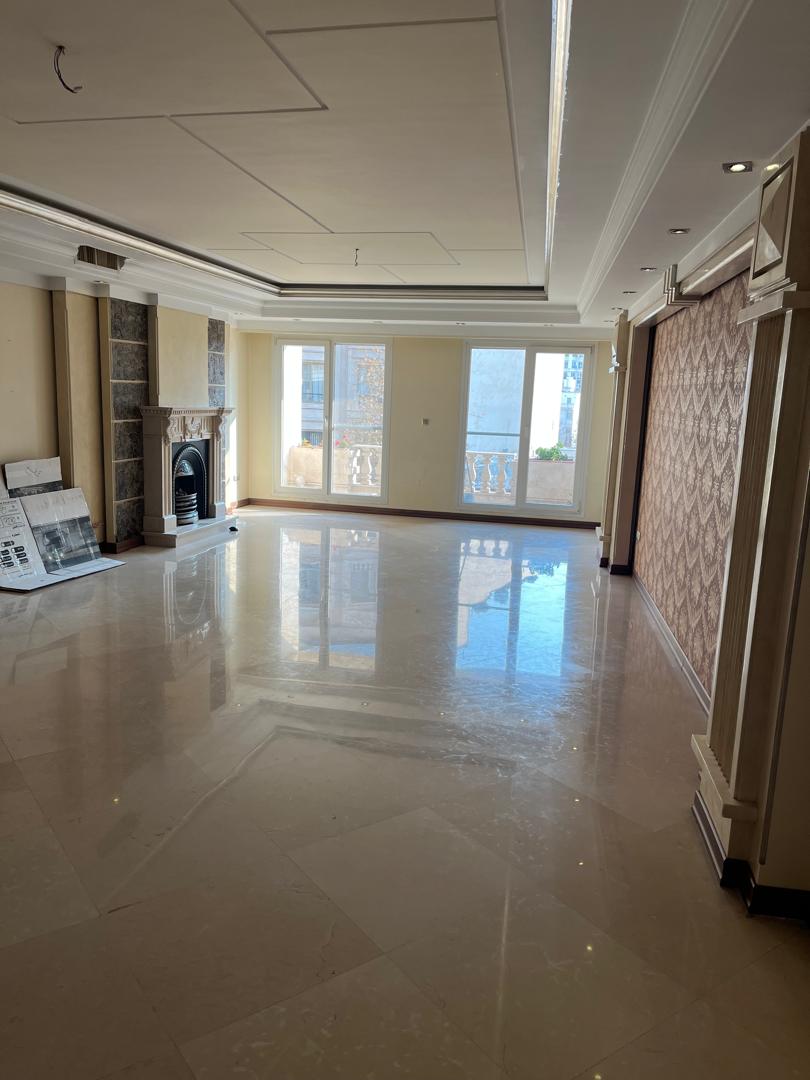 اجاره  اپارتمان 195 متری سه خواب تاپ لوکیشن
