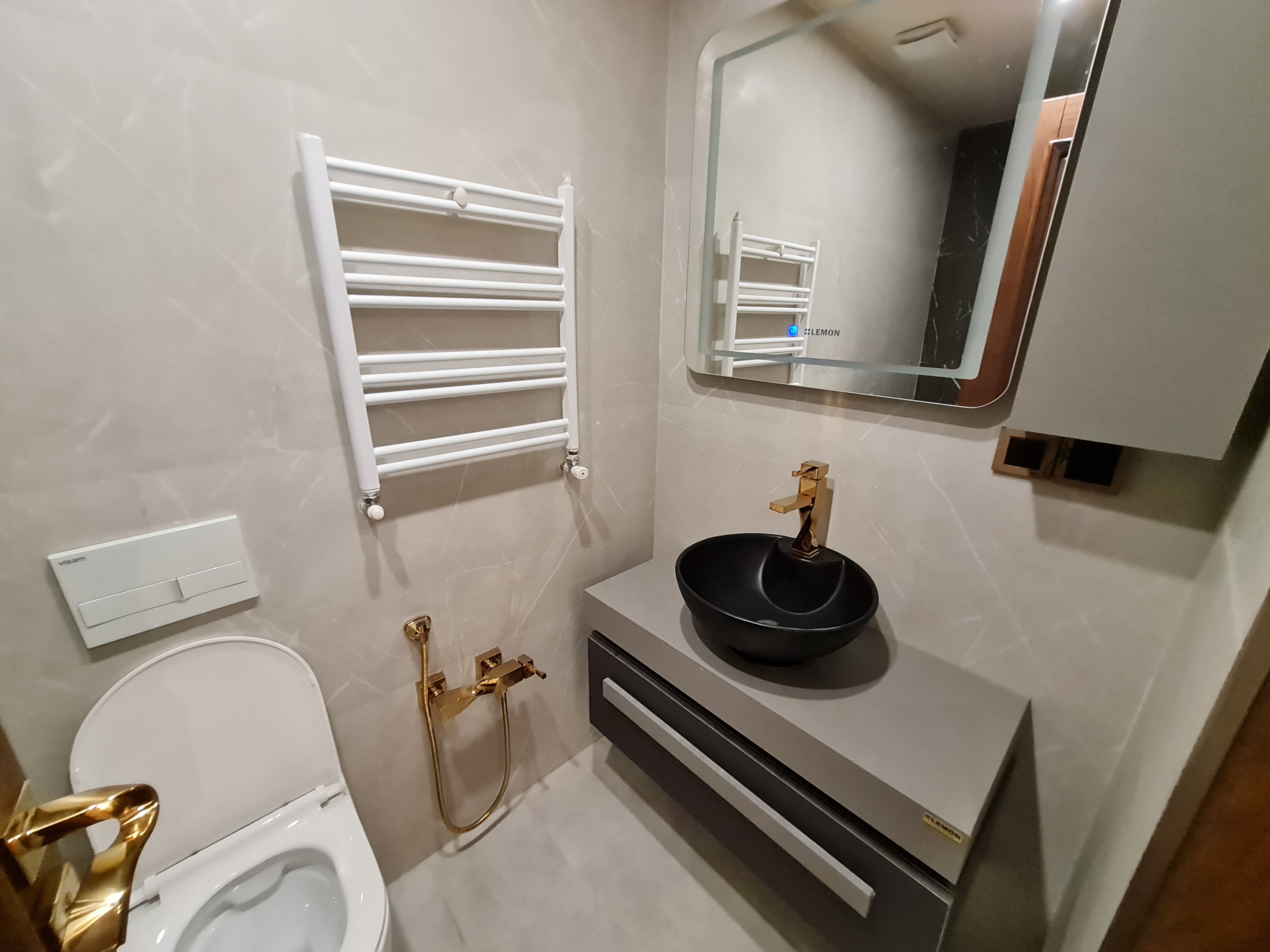فروش آپارتمان 135 متر نیاوران تاپ لوکیشن