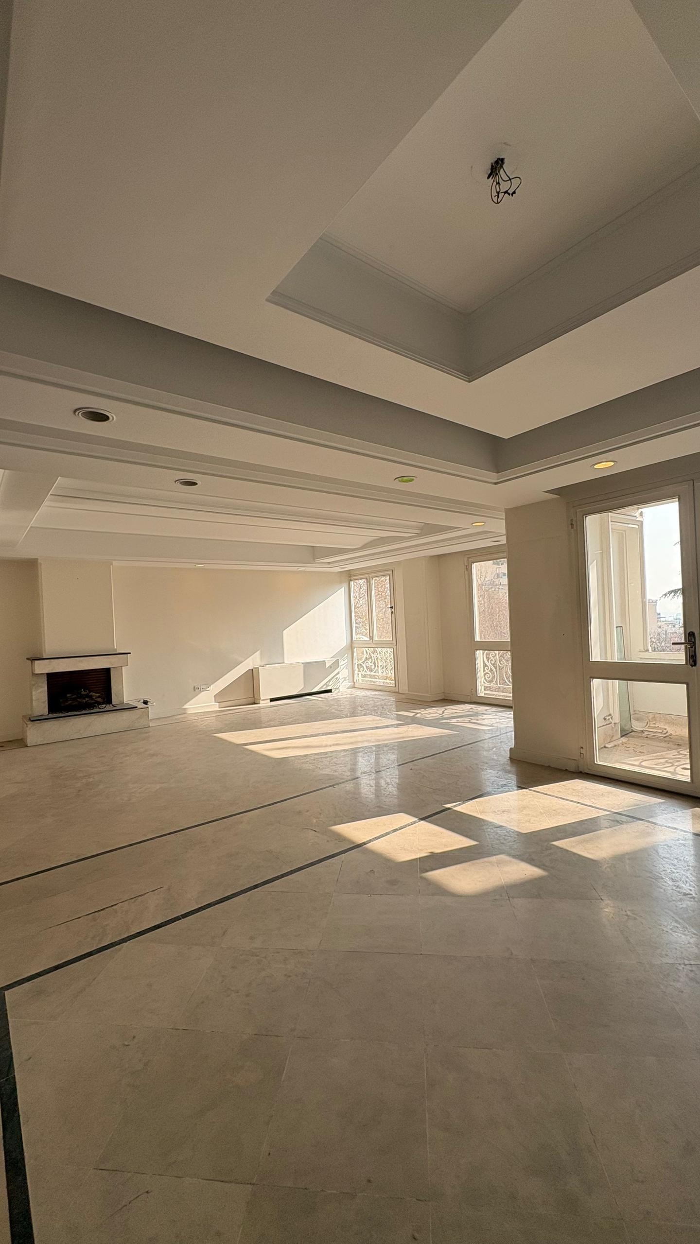 فروش آپارتمان 200متر نیاوران ویو باغ