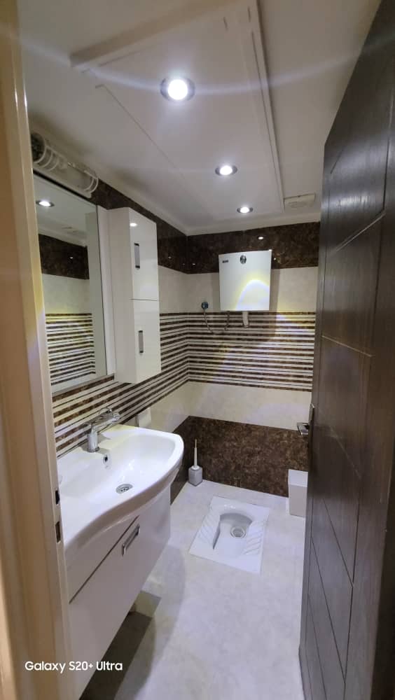 فروش آپارتمان 88متر 2خواب اختیاریه بسیار خوش نقشه غرق در نور آفتاب