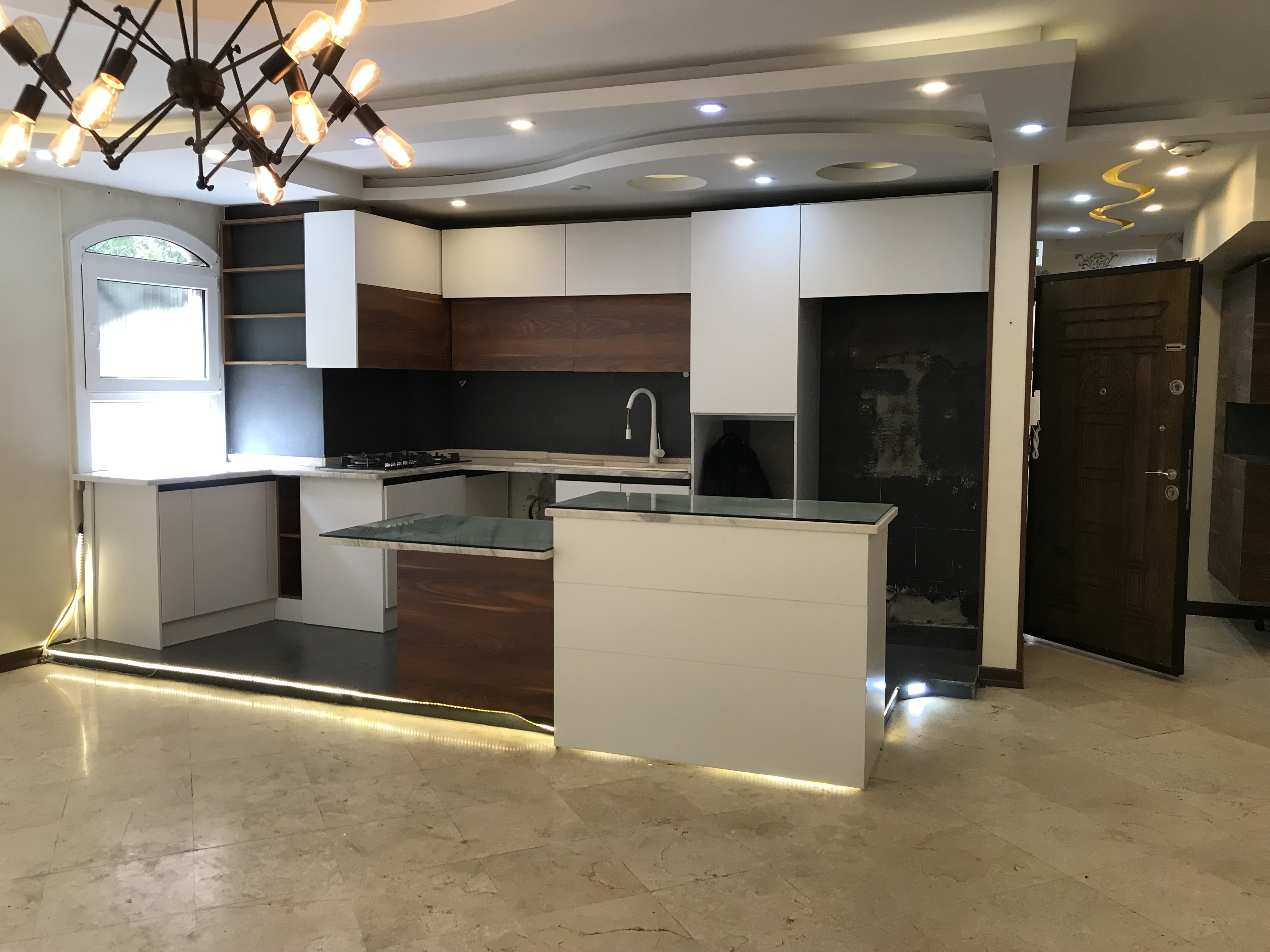 اجاره آپارتمان 130 متری تاپ لوکیشن