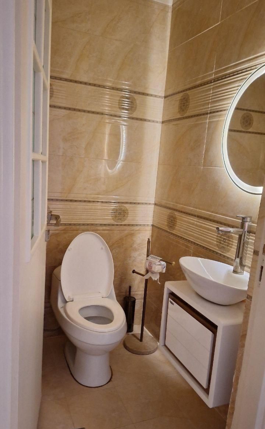 135متر مربع 3خواب