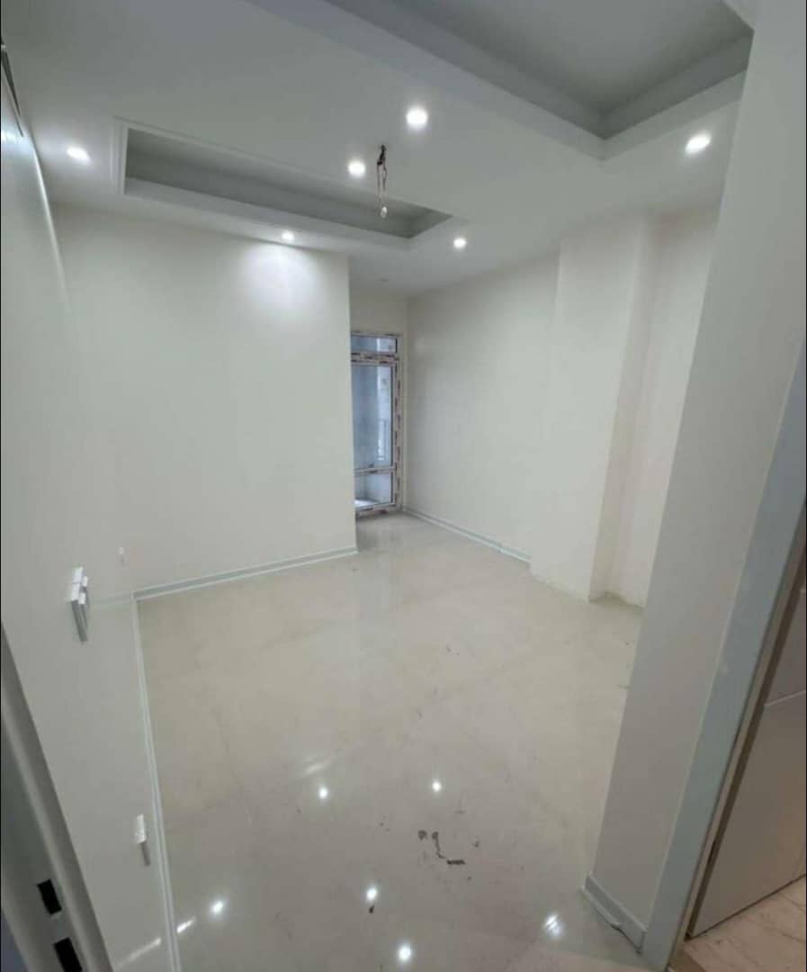 فروش آپارتمان 135 متر 3 خواب بالکن دار نوساز کلید نخورده