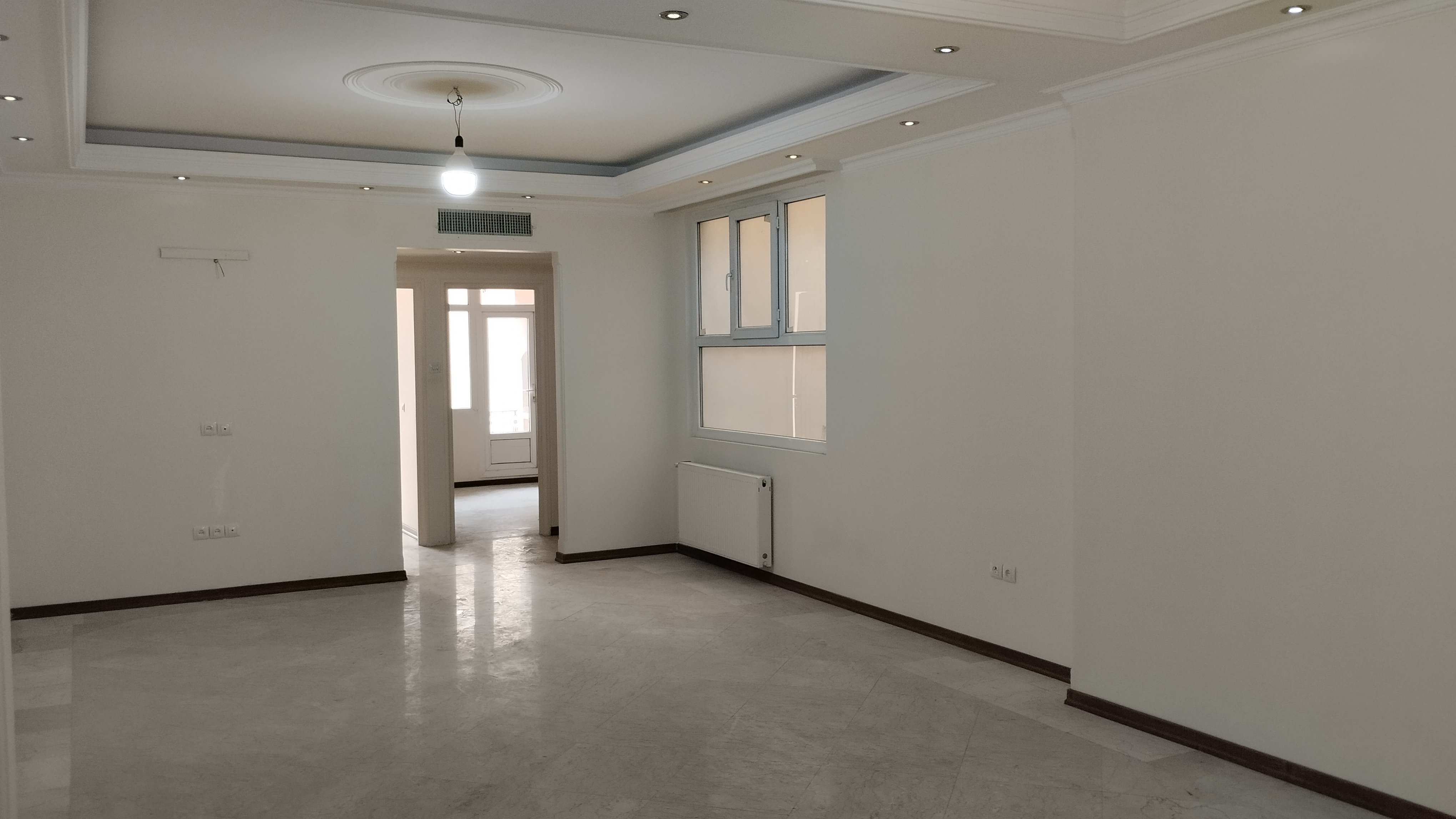 فروش آپارتمان 130 متر نیاوران 2 خواب فول امکانات