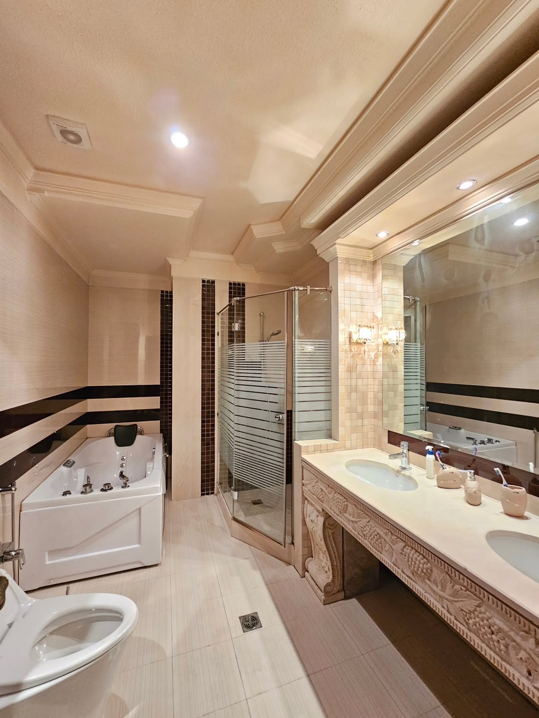 فروش آپارتمان 211متر کامرانیه تراس چیدمان