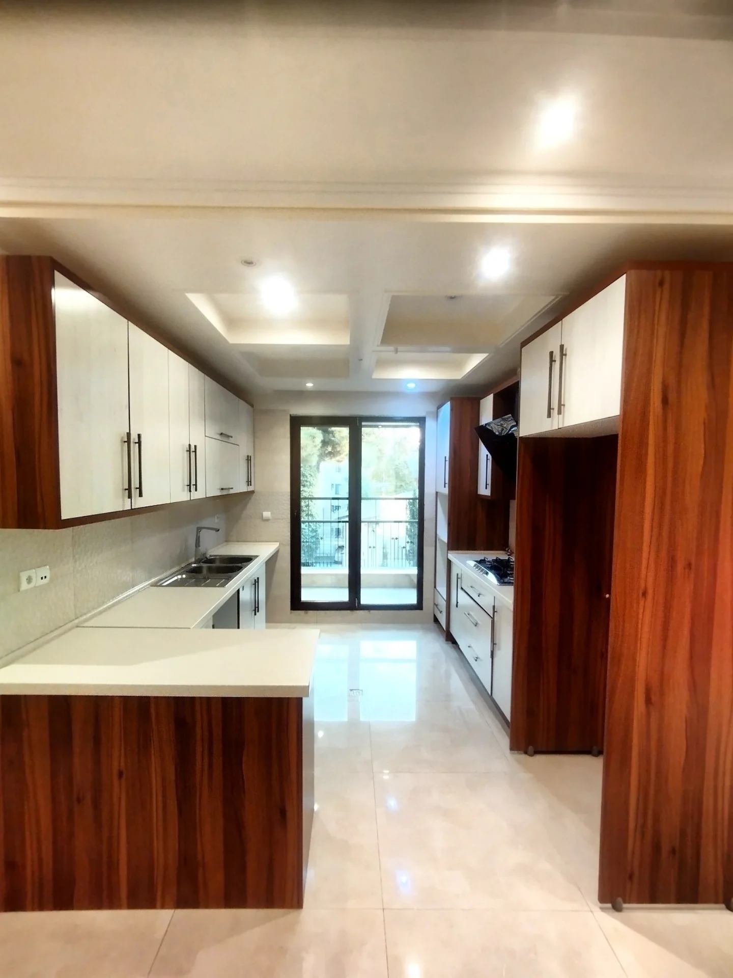 فروش آپارتمان 150 متر دروس یخچال فول 2 پارکینگ سندی