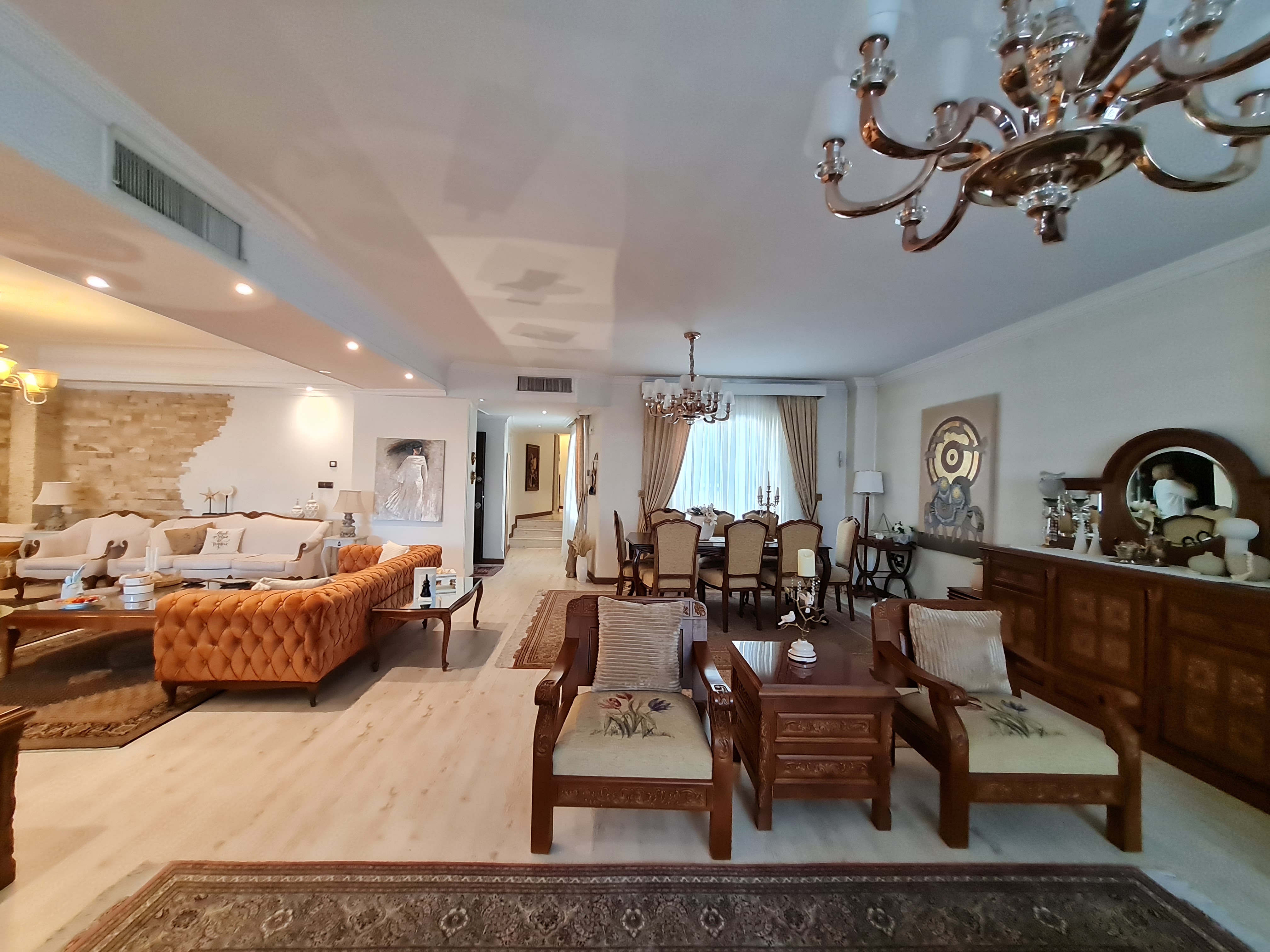 فروش آپارتمان 200 متر تاپ لوکیشن دروس
