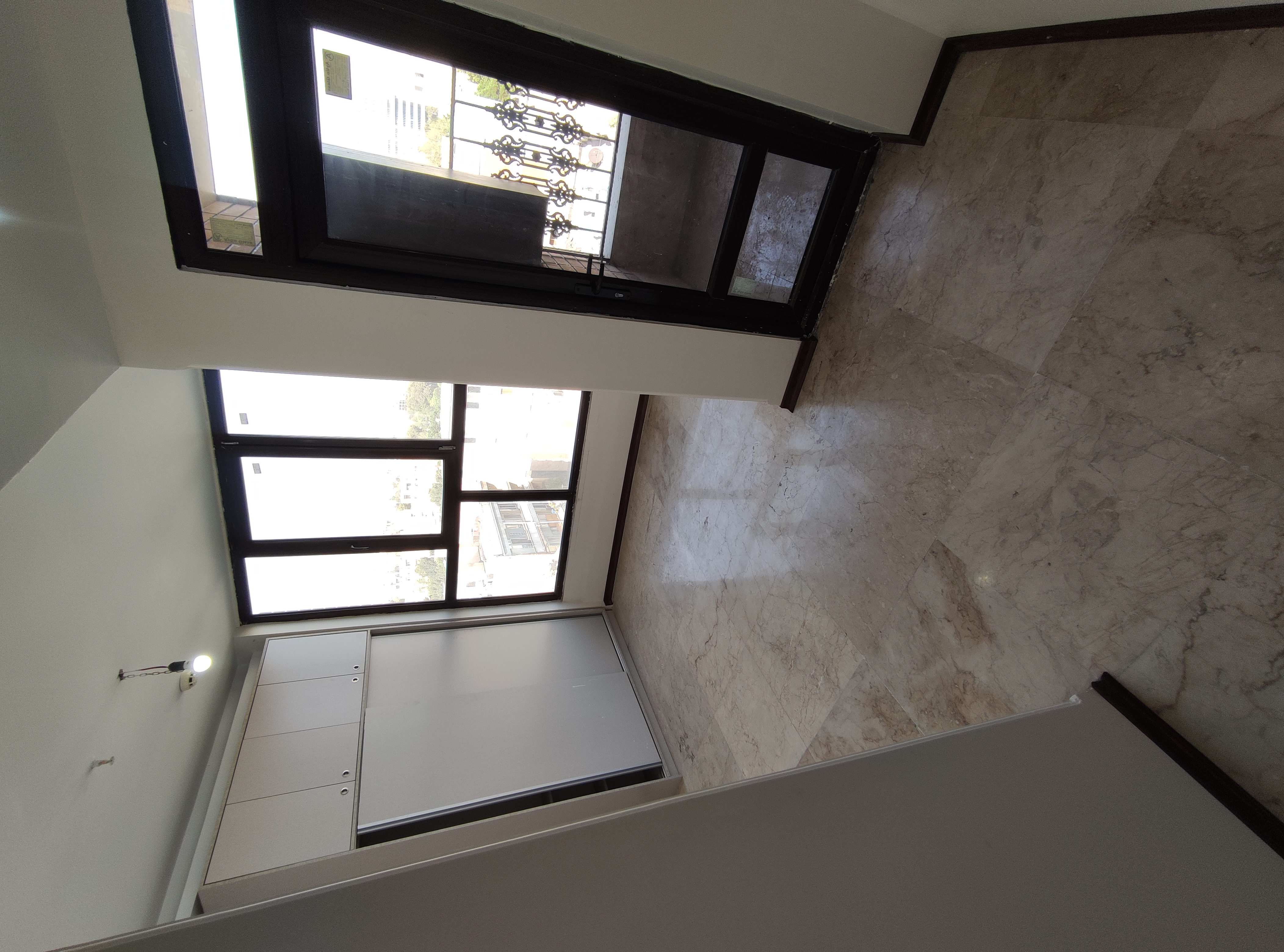 فروش آپارتمان 103 متر زرگنده کلید نخورده