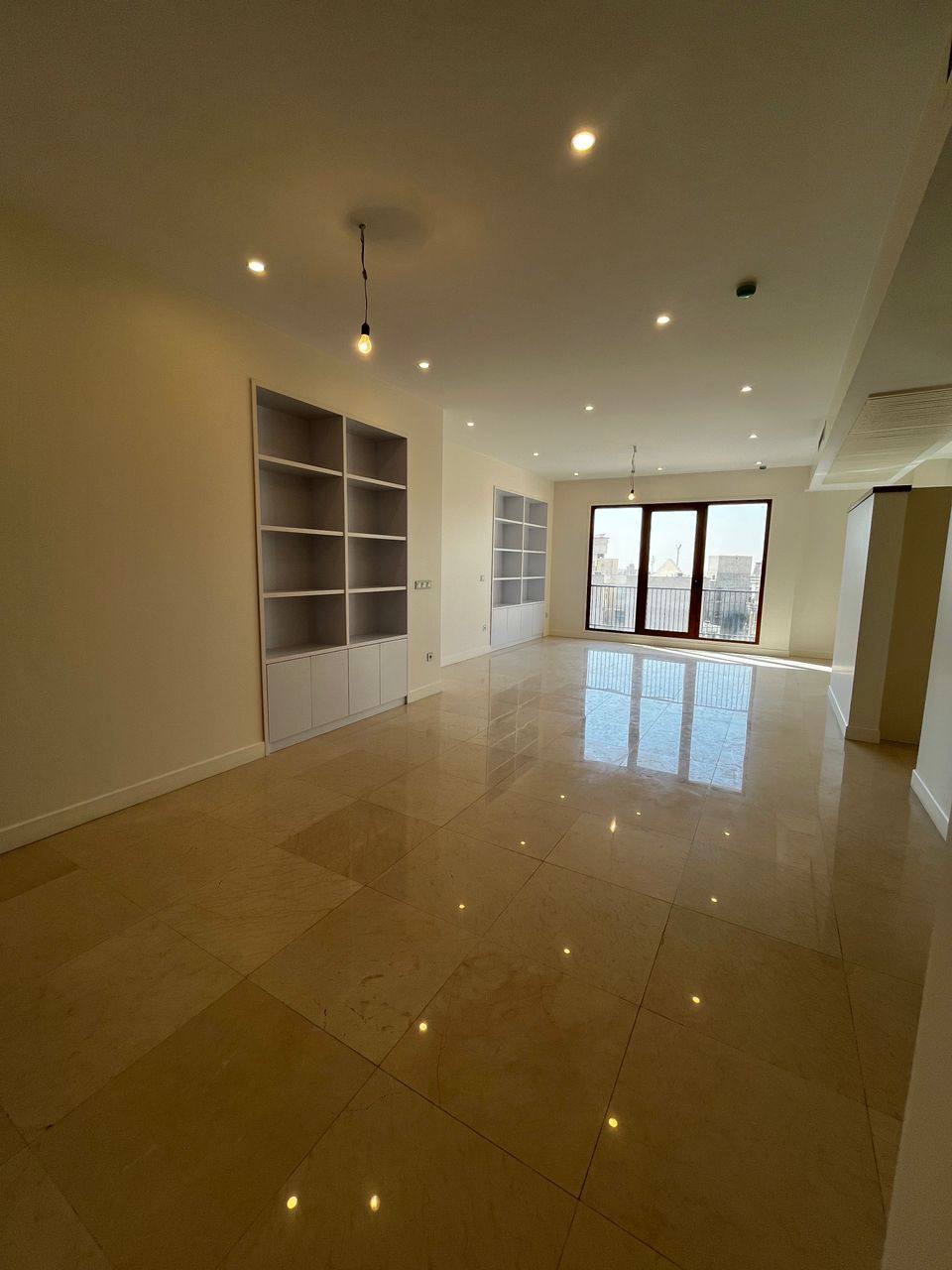 اجاره آپارتمان 130 متر  فرمانیه 2 خواب مستر مدرن