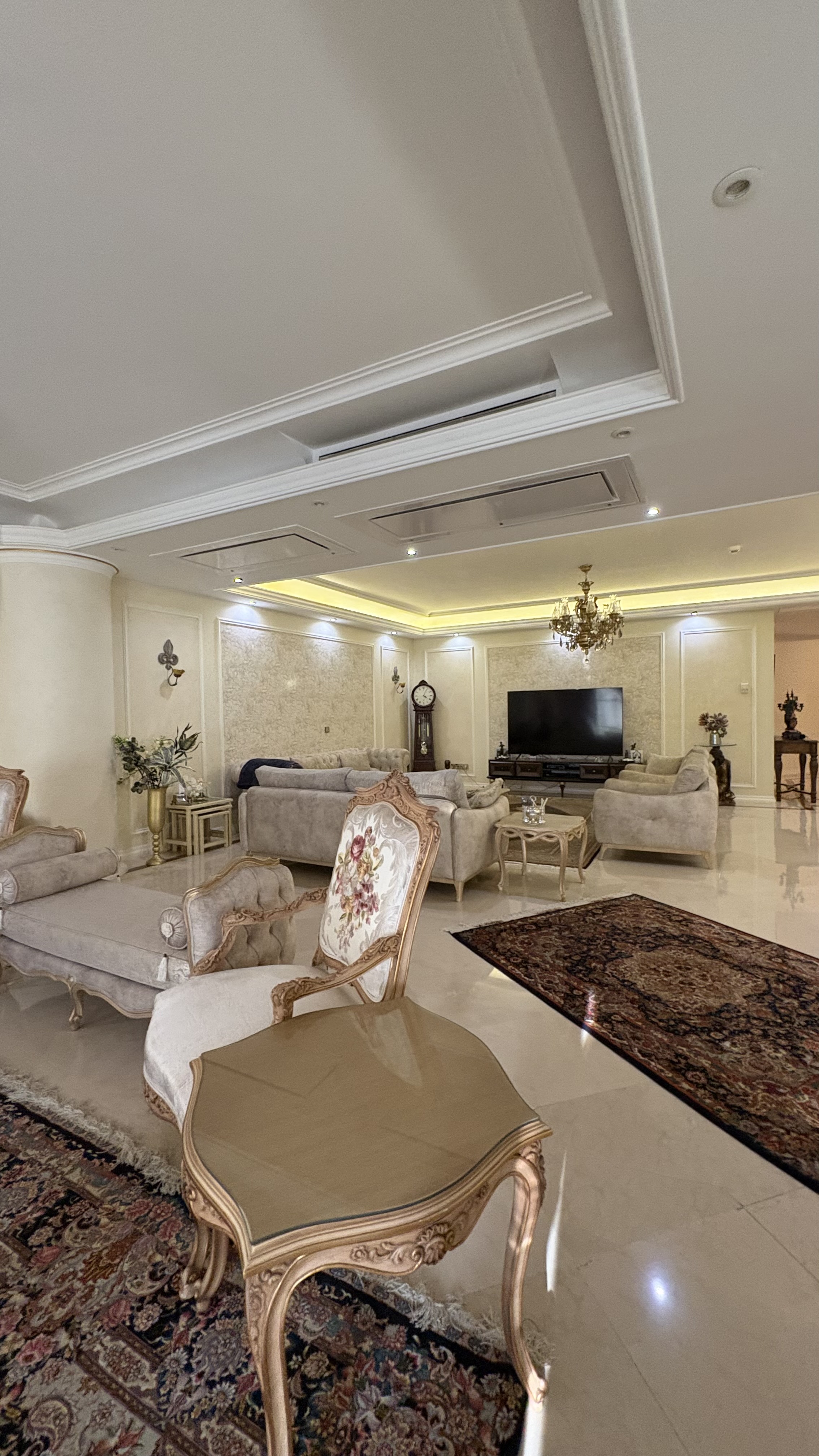 فروش آپارتمان 280 متر سنبل برج باغ