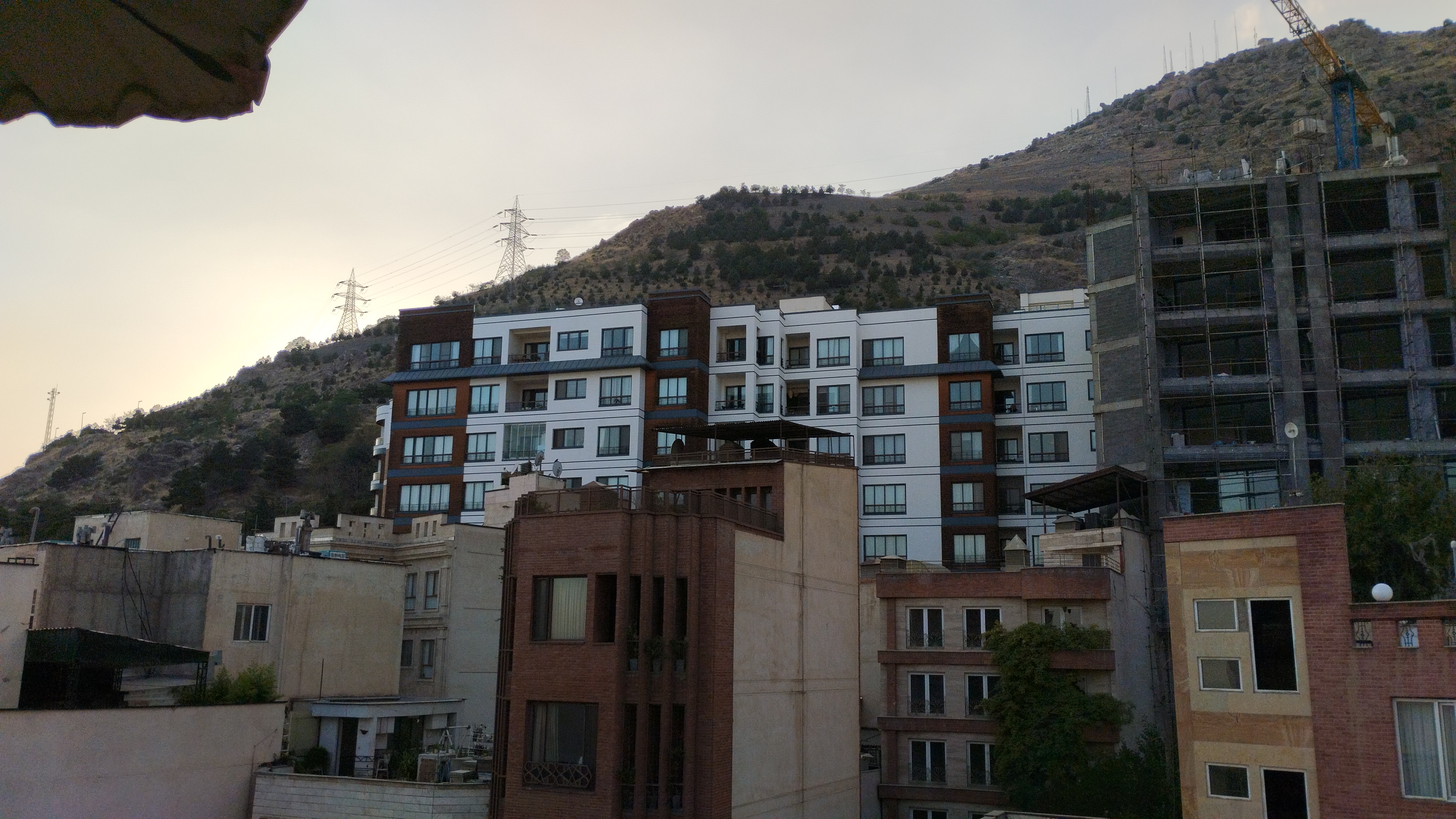 فروش آپارتمان 115 متر نیاوران 2 خواب 2 پارکینگ غفوری