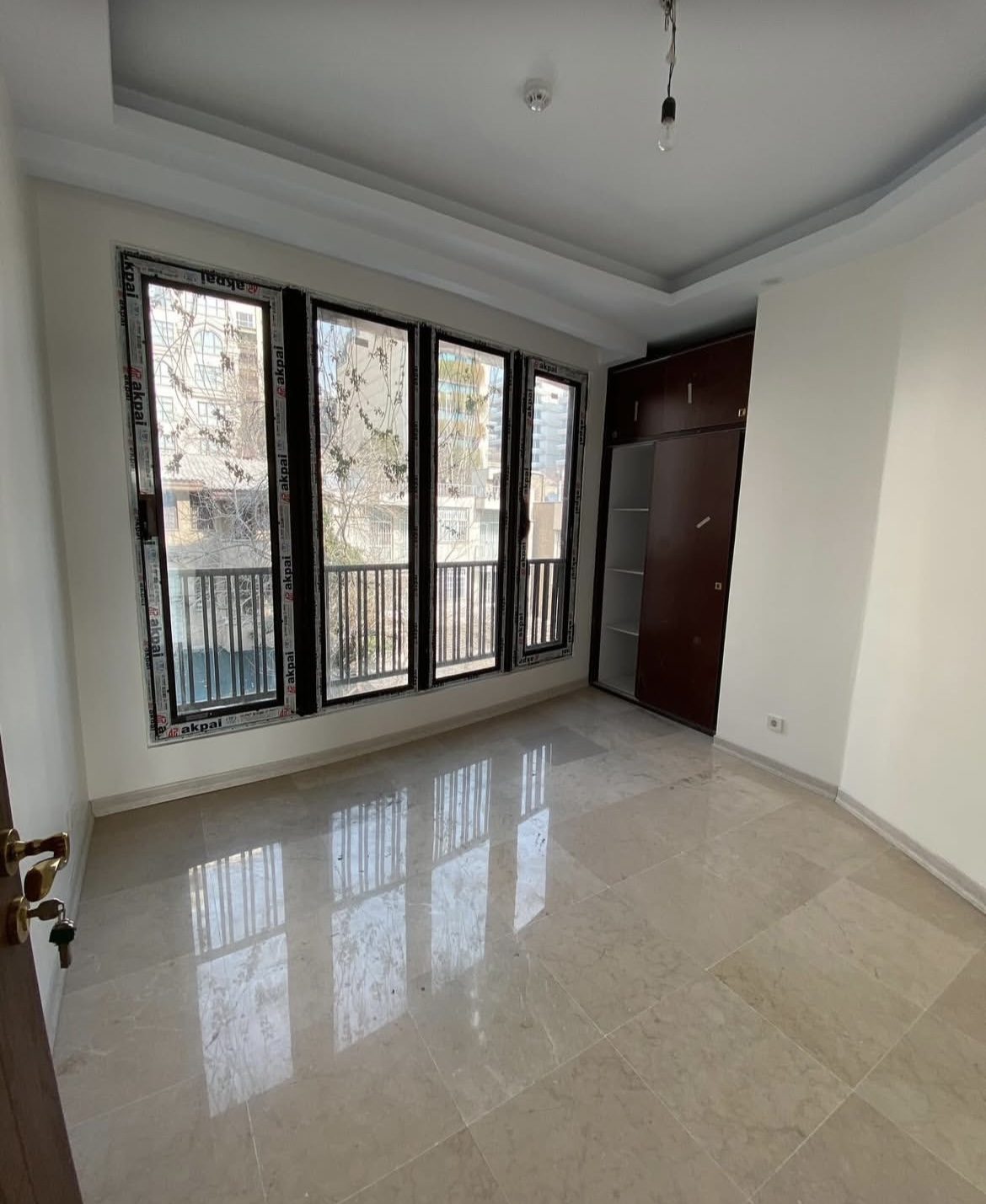 فروش آپارتمان 195 متر منظریه تاپ لوکیشن