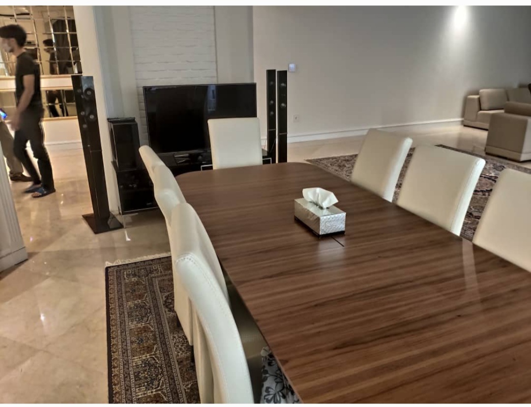 فروش آپارتمان نیاوران 183 متر ویو  کلید نخورده امنیت لوکیشن سرمایه گذاری