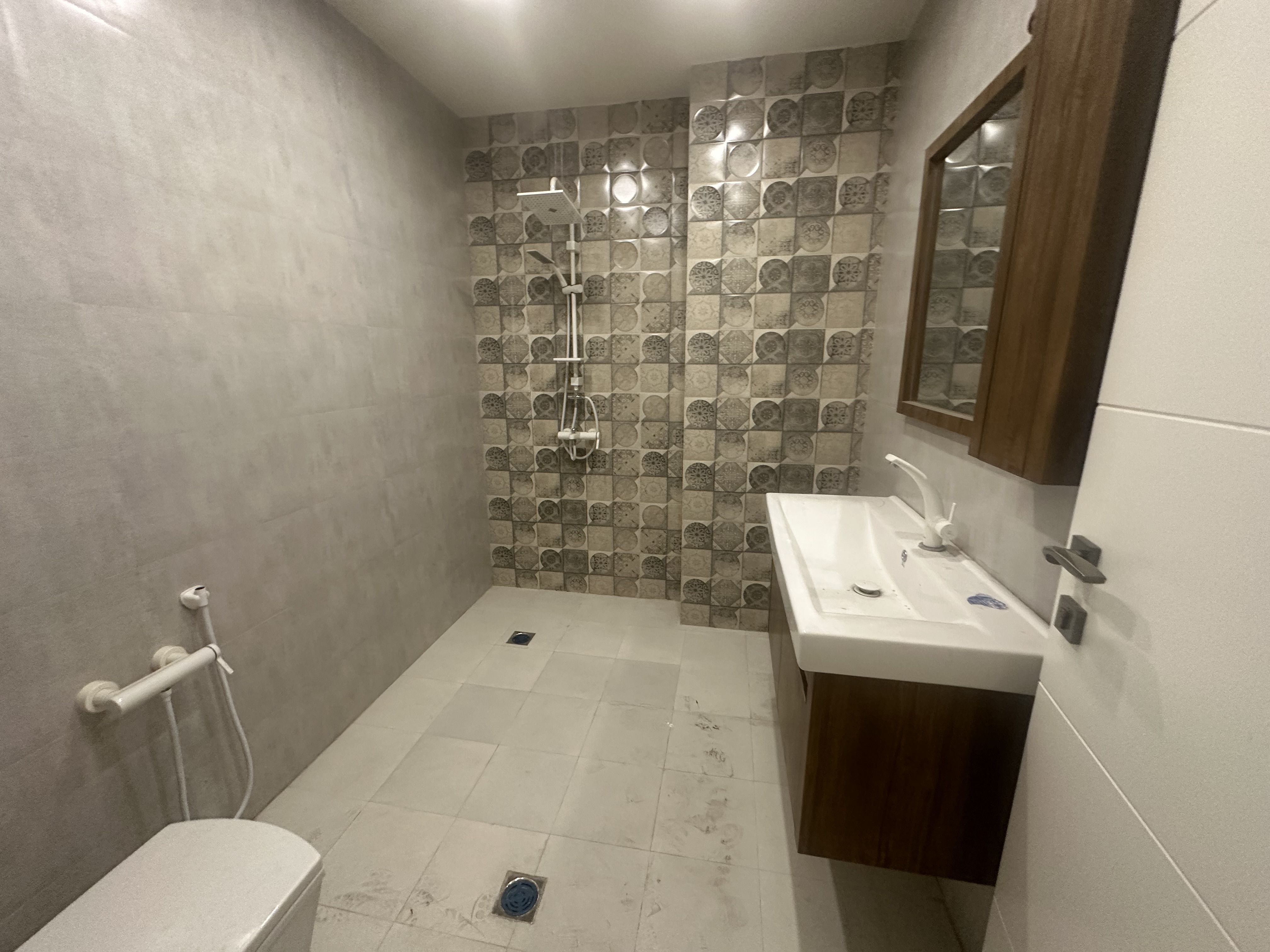 فروش آپارتمان 160متر اختیاریه با ویو ابدی خوش نقشه