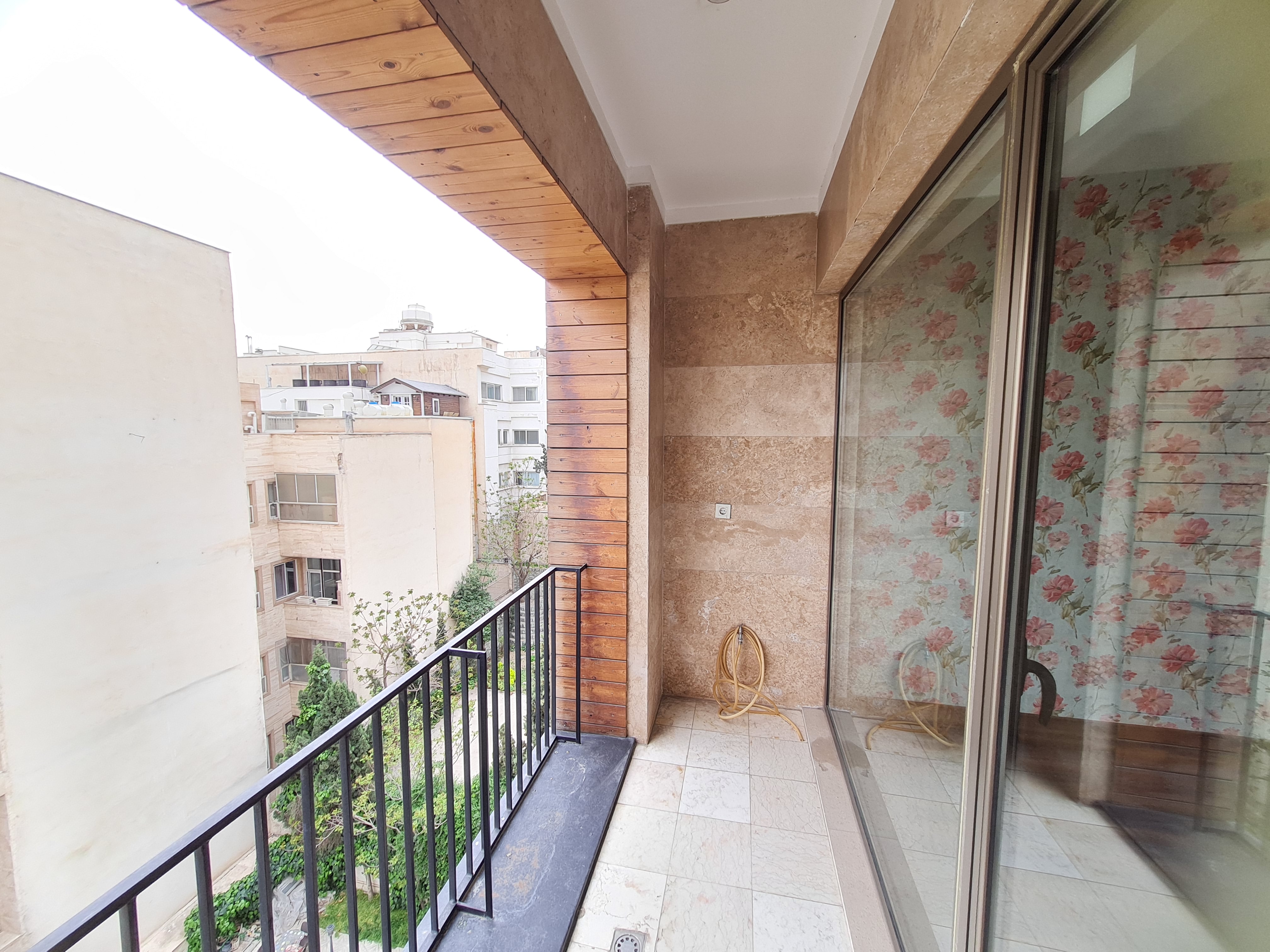 فروش آپارتمان 165 متر اطراف پارک قیطریه