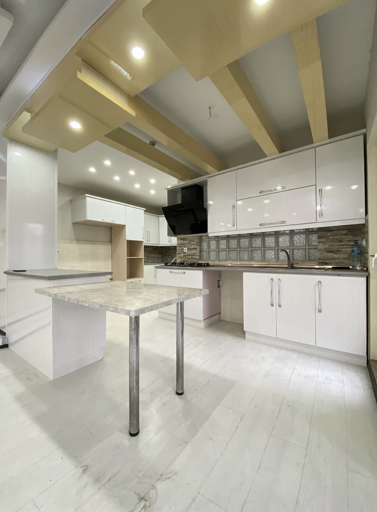 فروش اپارتمان 155 متر منظریه تاپ لوکیشن
