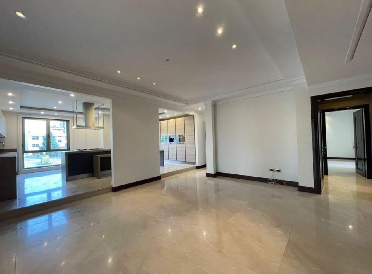 فروش آپارتمان 240 متر فرمانیه شرقی تاپ لوکیشن