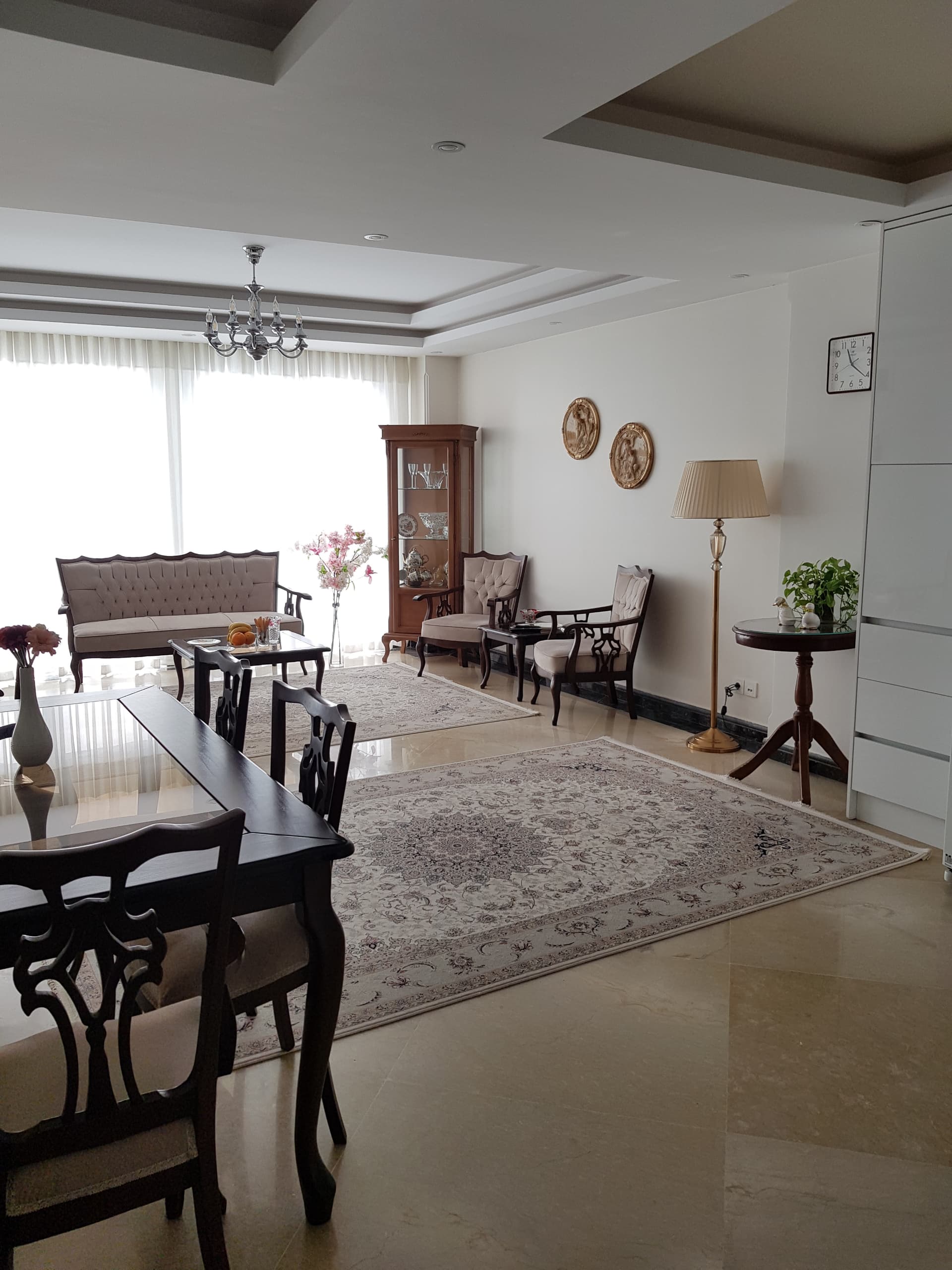 فروش آپارتمان 85 متر دزاشیب 2خواب سالن نور جنوب