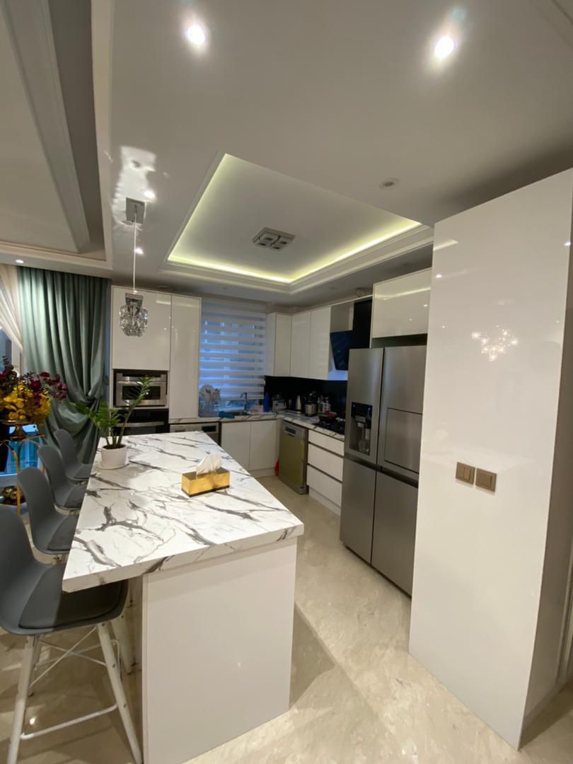 فروش آپارتمان 90 متر شهرک نفت دو جهت نورمستقیم نوساز