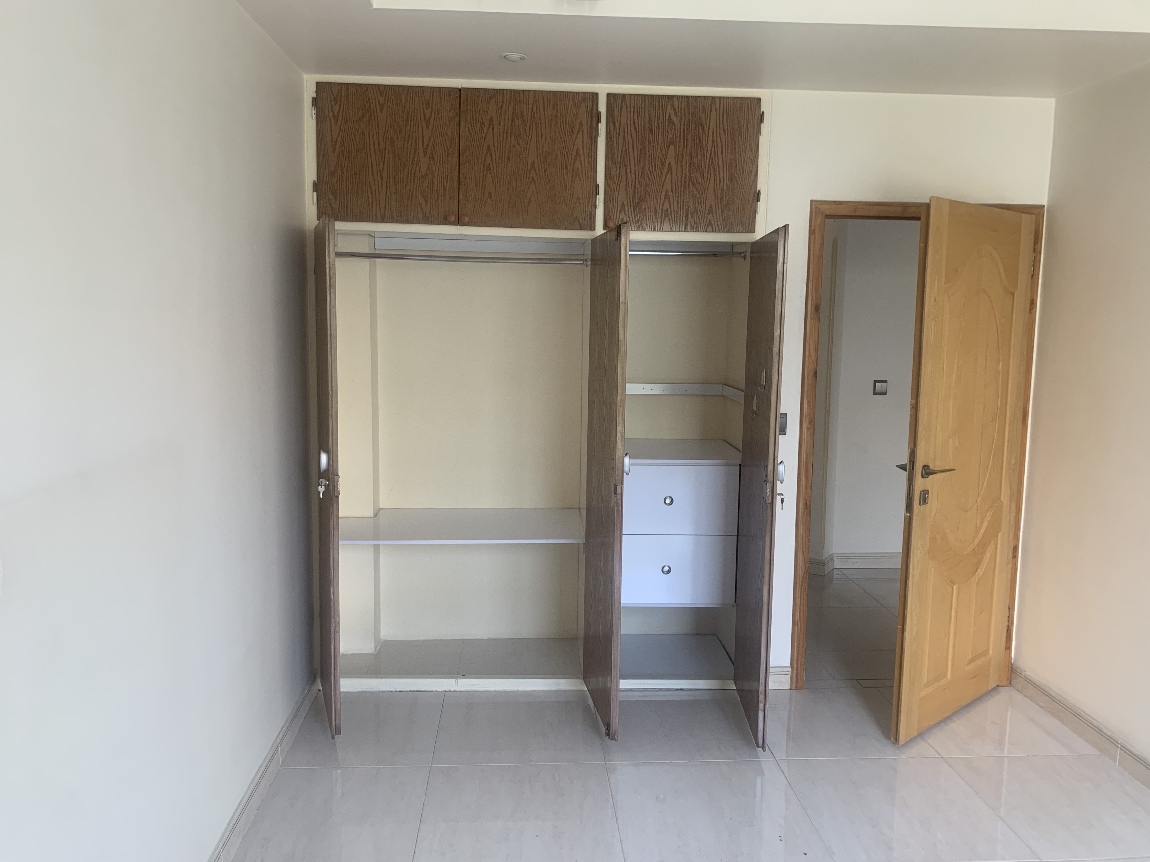 اجاره آپارتمان 105 متر دروس فول امکانات
