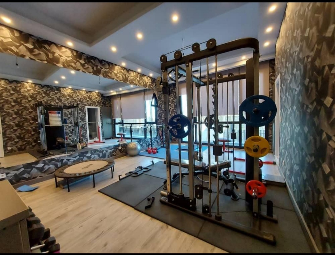 فروش آپارتمان 216متر فرمانیه دیپلماتیک امنیت دسترسی به مترو ویو امکانات چشم انداز