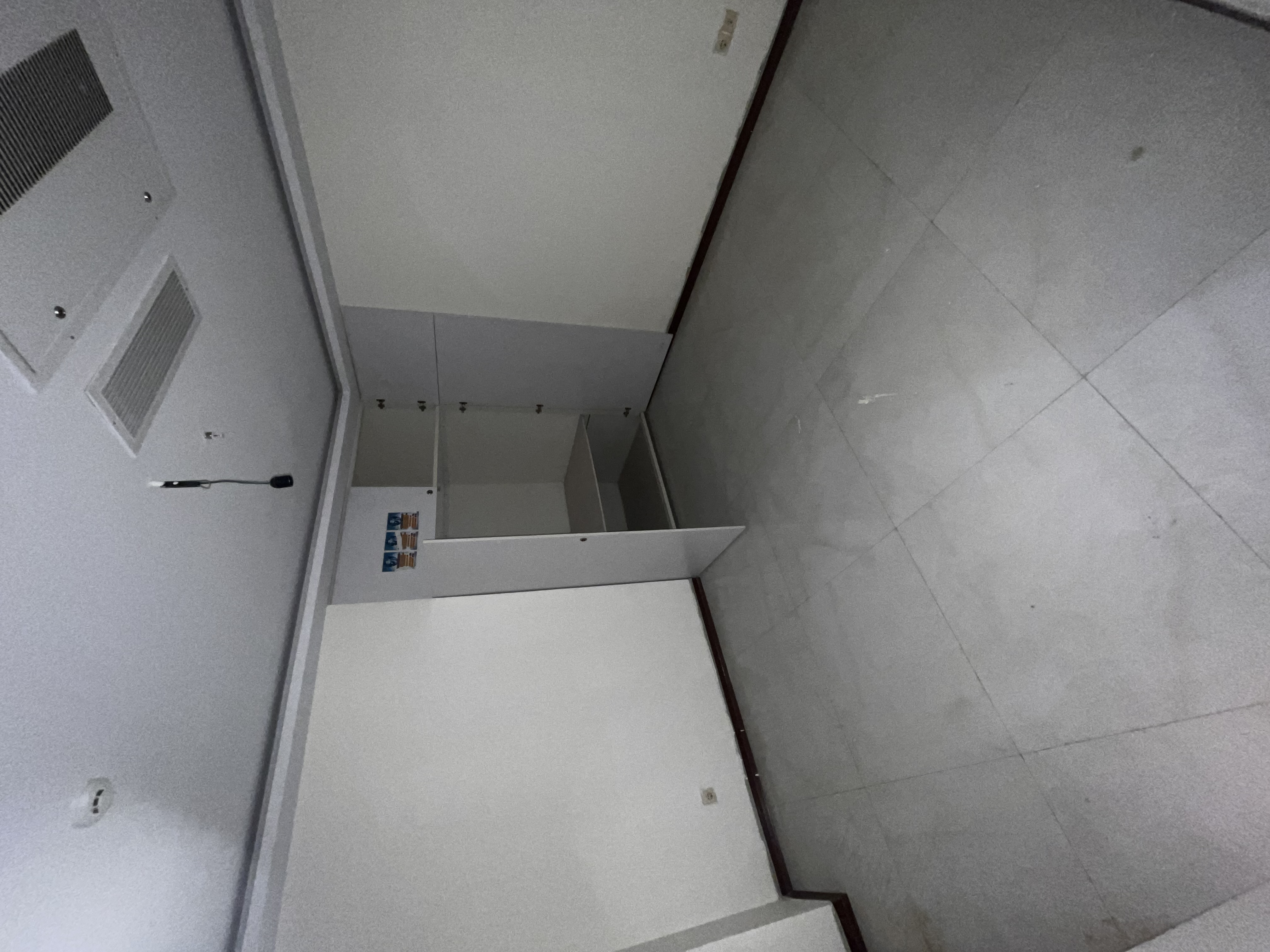 اجاره آپارتمان 150متر نارمک نوساز کلید نخورده فول امکانات