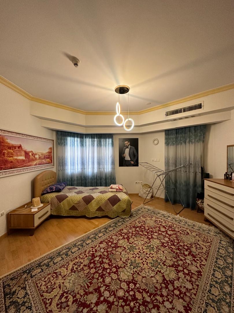 فروش آپارتمان 210 آجودانیه