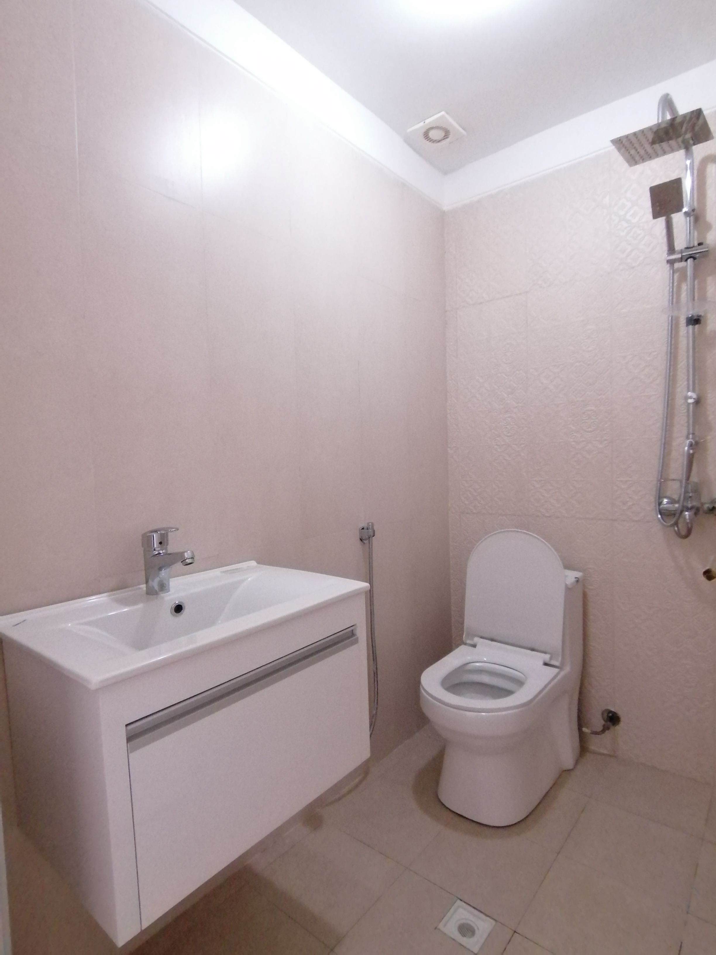 فروش آپارتمان 135متر اندرزگو 2خواب فول مشاعات