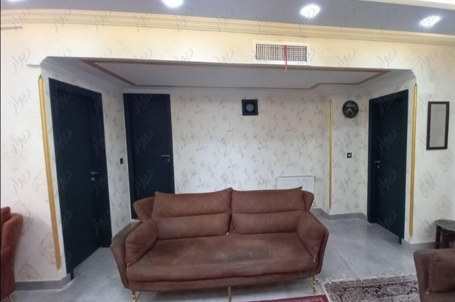 فروش آپارتمان 86 متر نارمک 46 متری شرقی