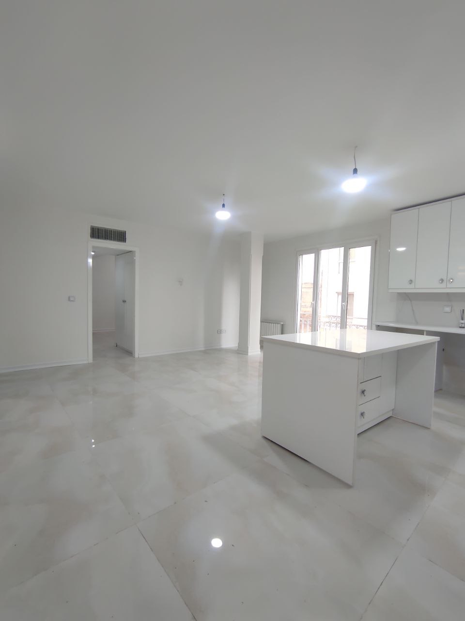 خرید آپارتمان 70 متر سوهانک فول امکانات