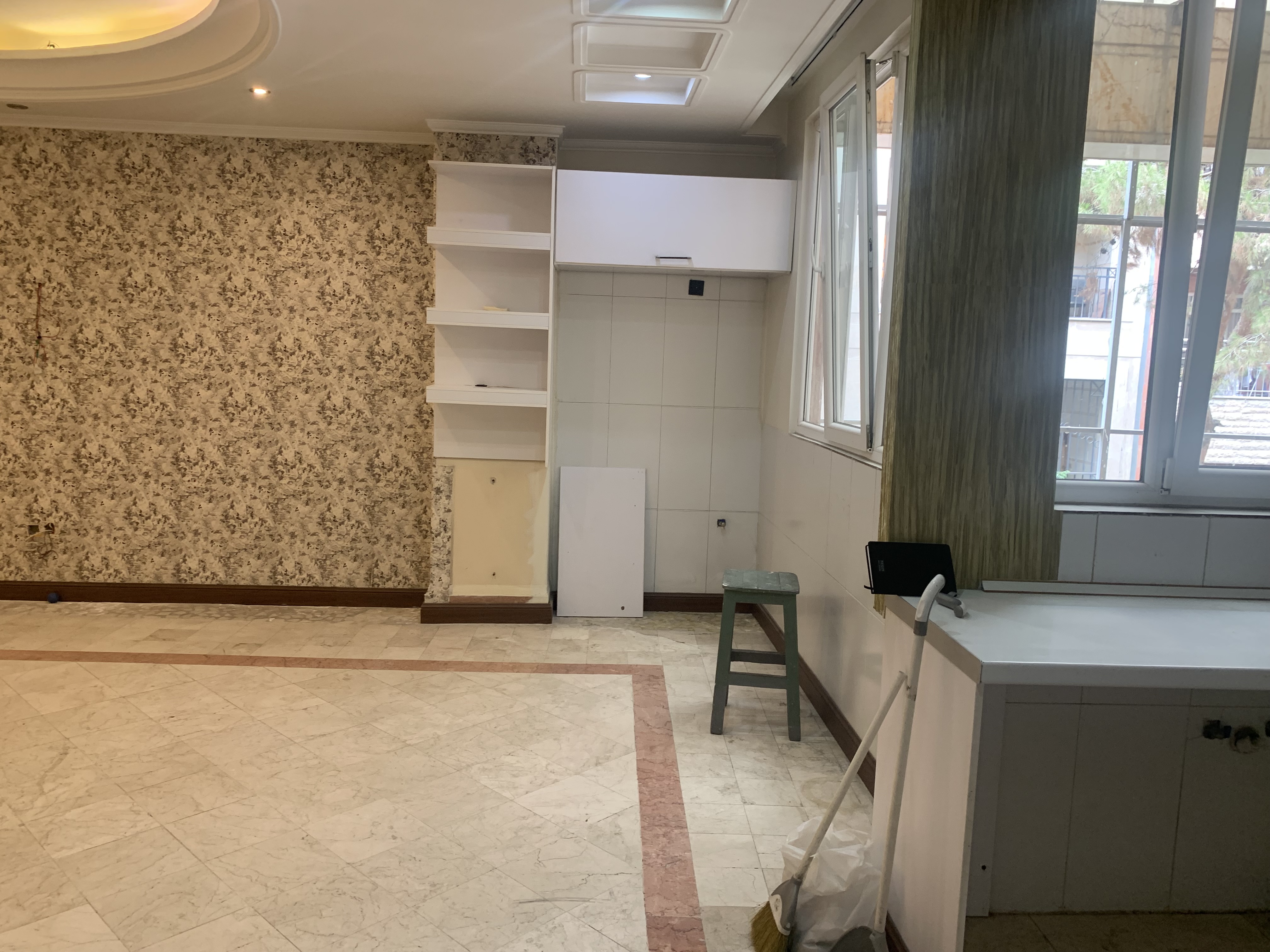 اجاره آپارتمان 85 متر اختیاریه فول امکانات تخلیه 2 پارکینگ box
