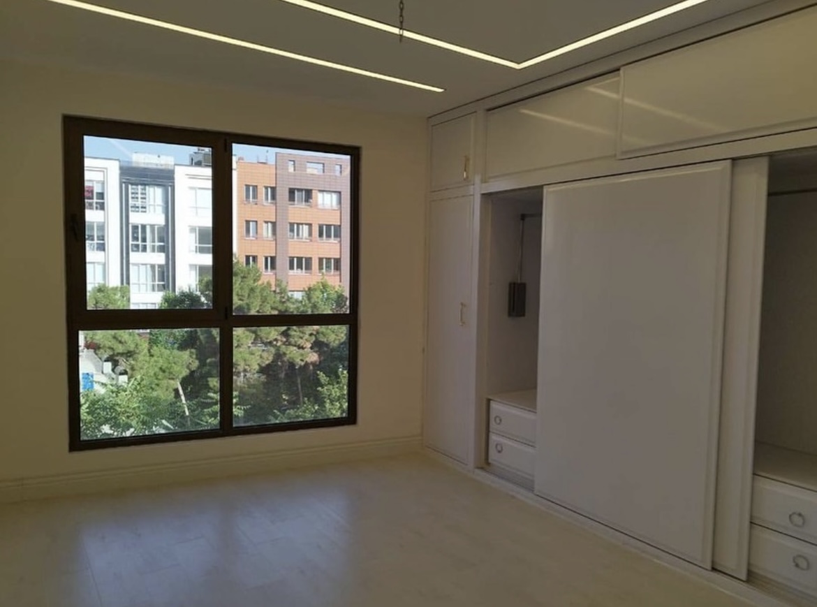 فروش آپارتمان 137متر اختیاریه فول مشاعات