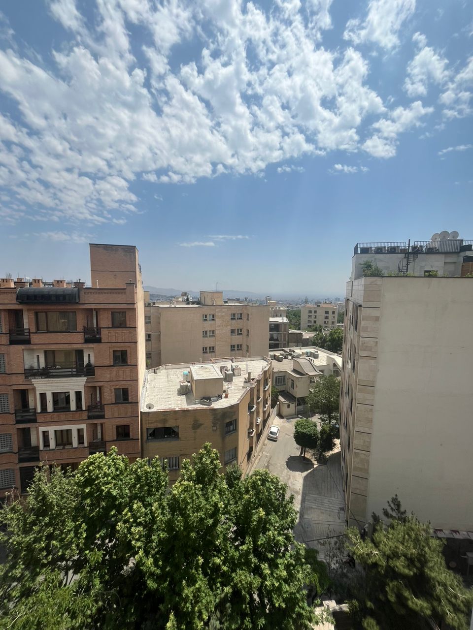 اجاره اپارتمان  200متر نیاوران سه خواب تاپ لوکیشن