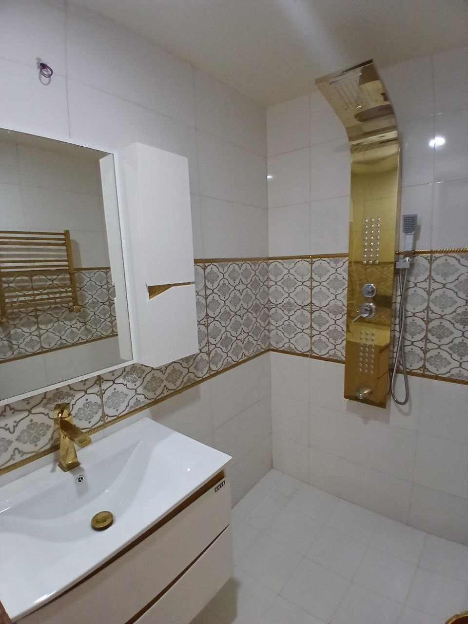 خرید آپارتمان 253 متر مدائن 4خواب تکواحدی فول
