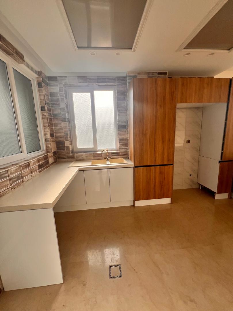 فروش آپارتمان 200 متر دولت تک واحدی نوساز