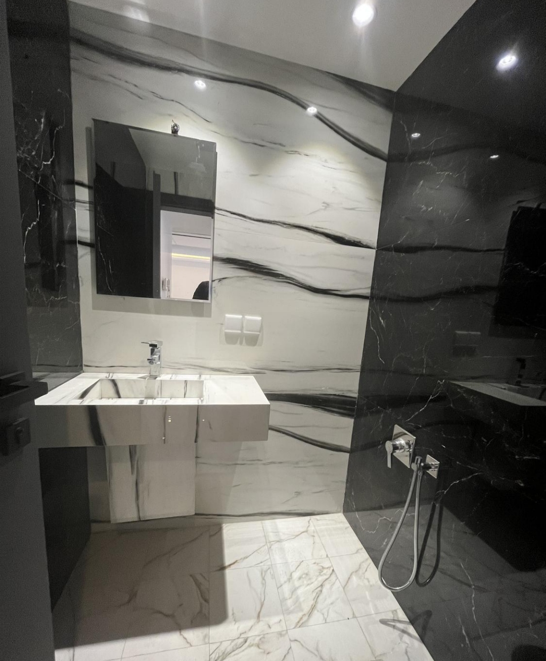 اجاره آپارتمان 160 متری در نیاوران