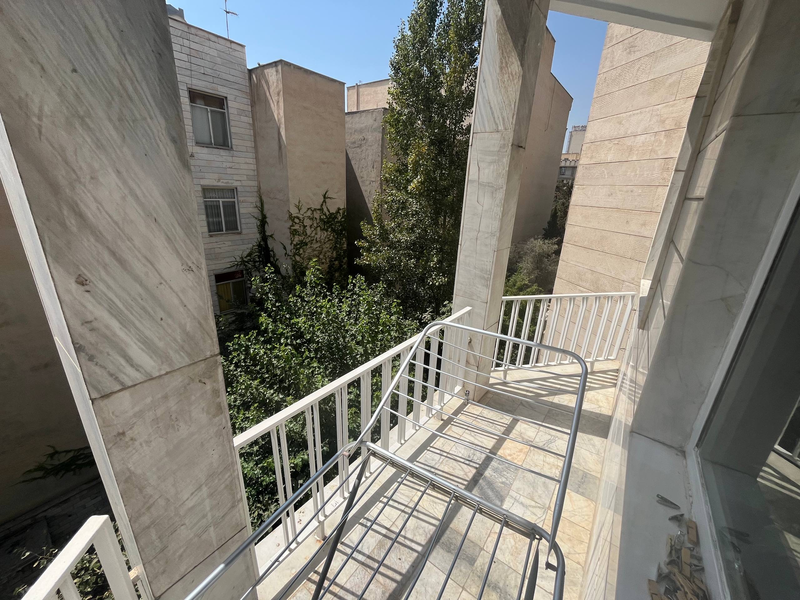 اجاره آپارتمان 115 متر مدائن 2 خواب در میدان