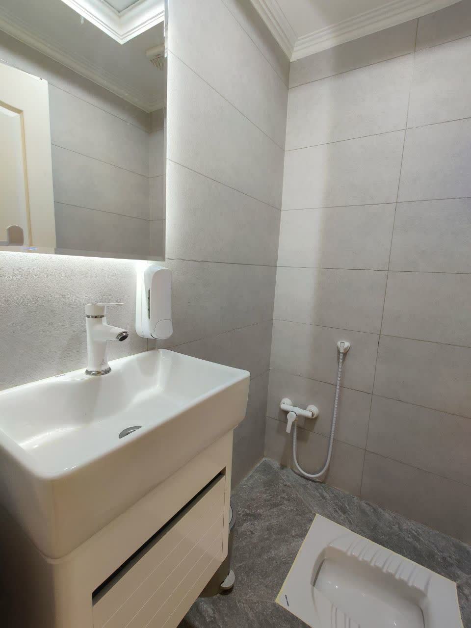 فروش آپارتمان 92متر نارمک فول امکانات