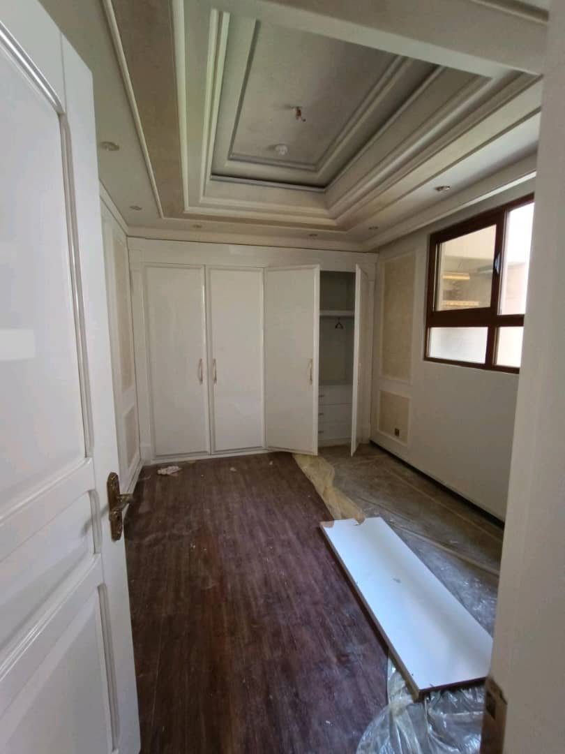 اجاره آپارتمان 175 متر دربند تاپ لوکیشن