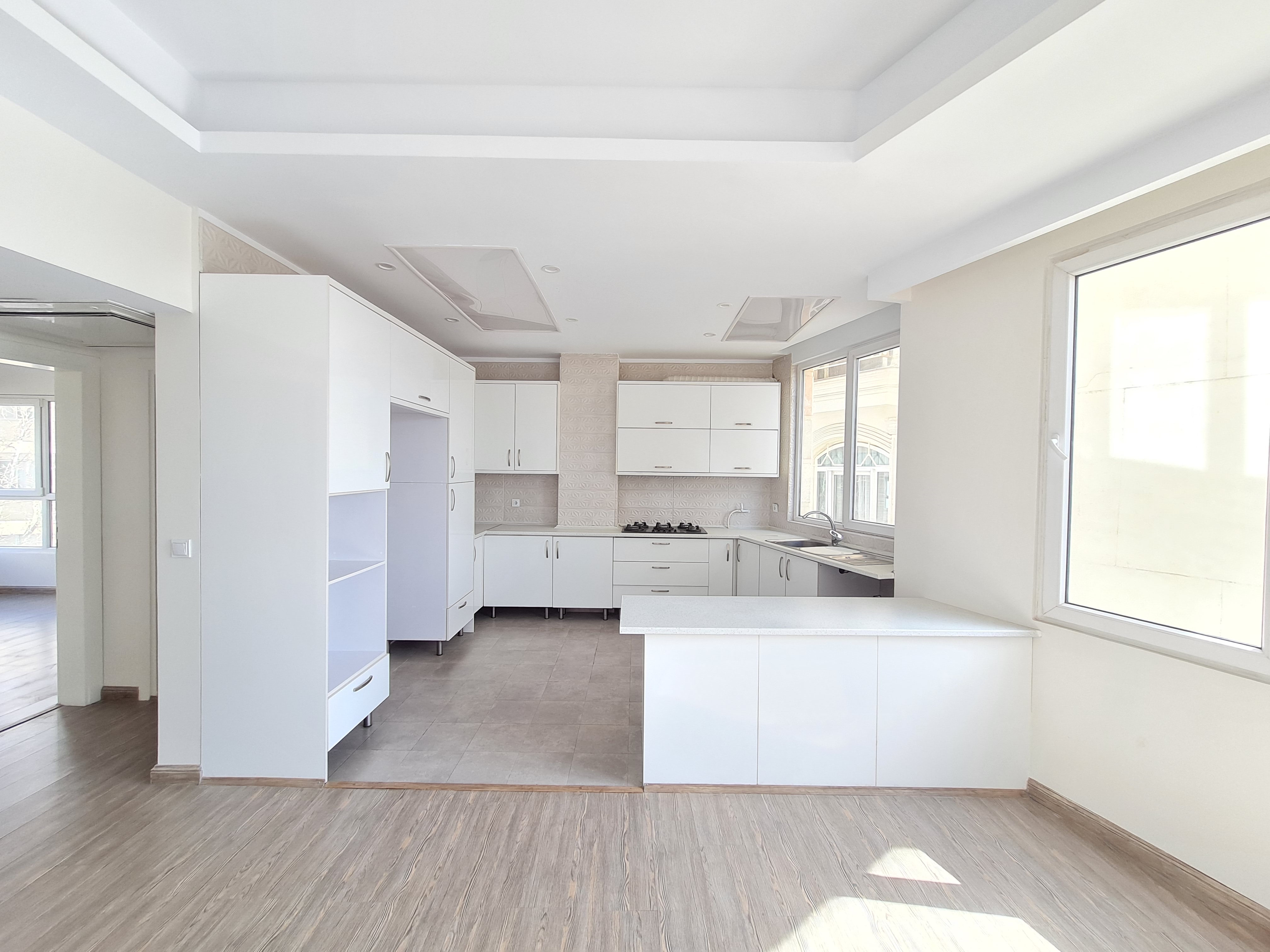 فروش آپارتمان 115 متر تاپ لوکیشن کیکاووس