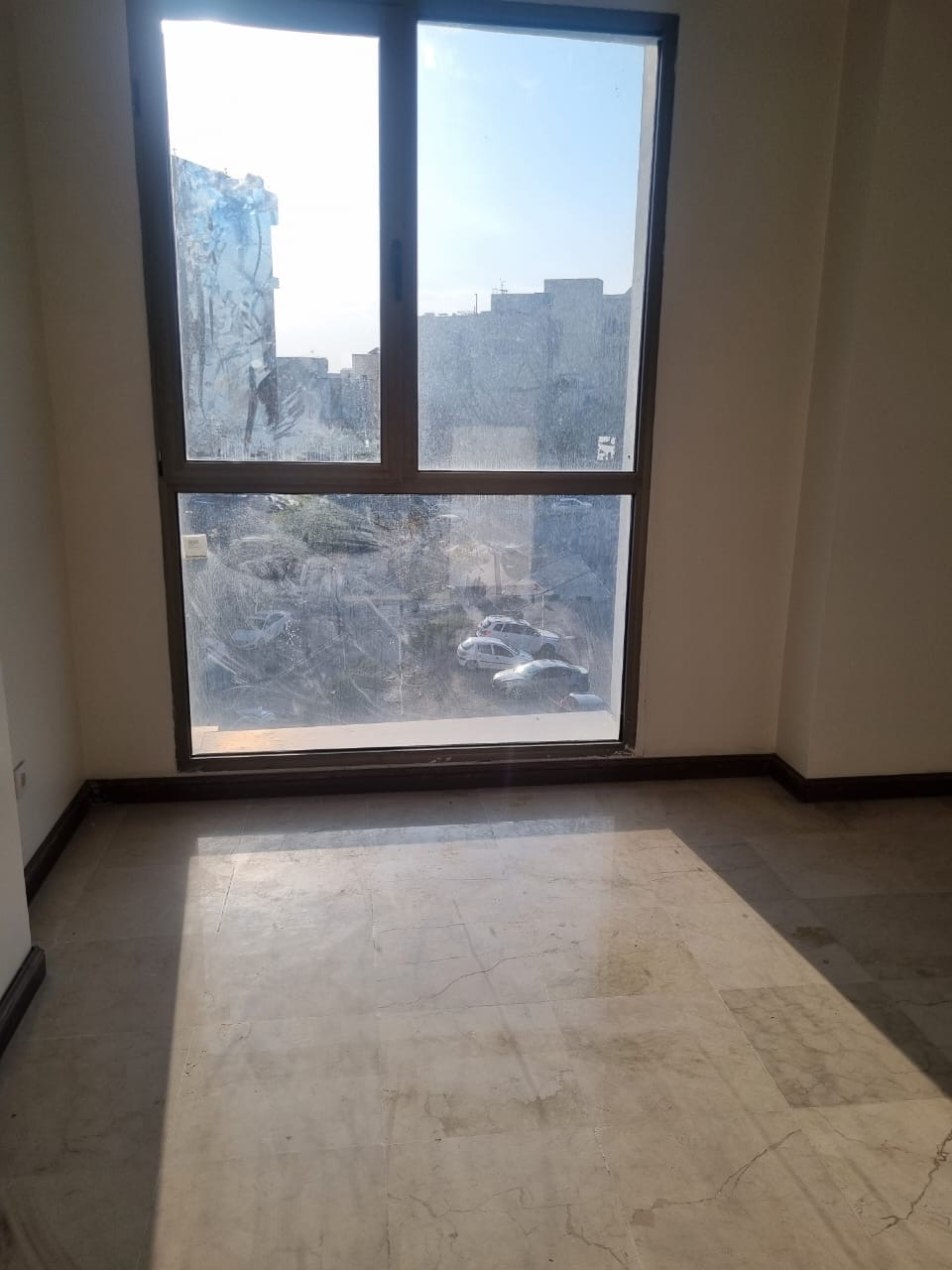 فروش آپارتمان 136 متر دولت 3 خواب کلیدنخورده 4 پارکینگ