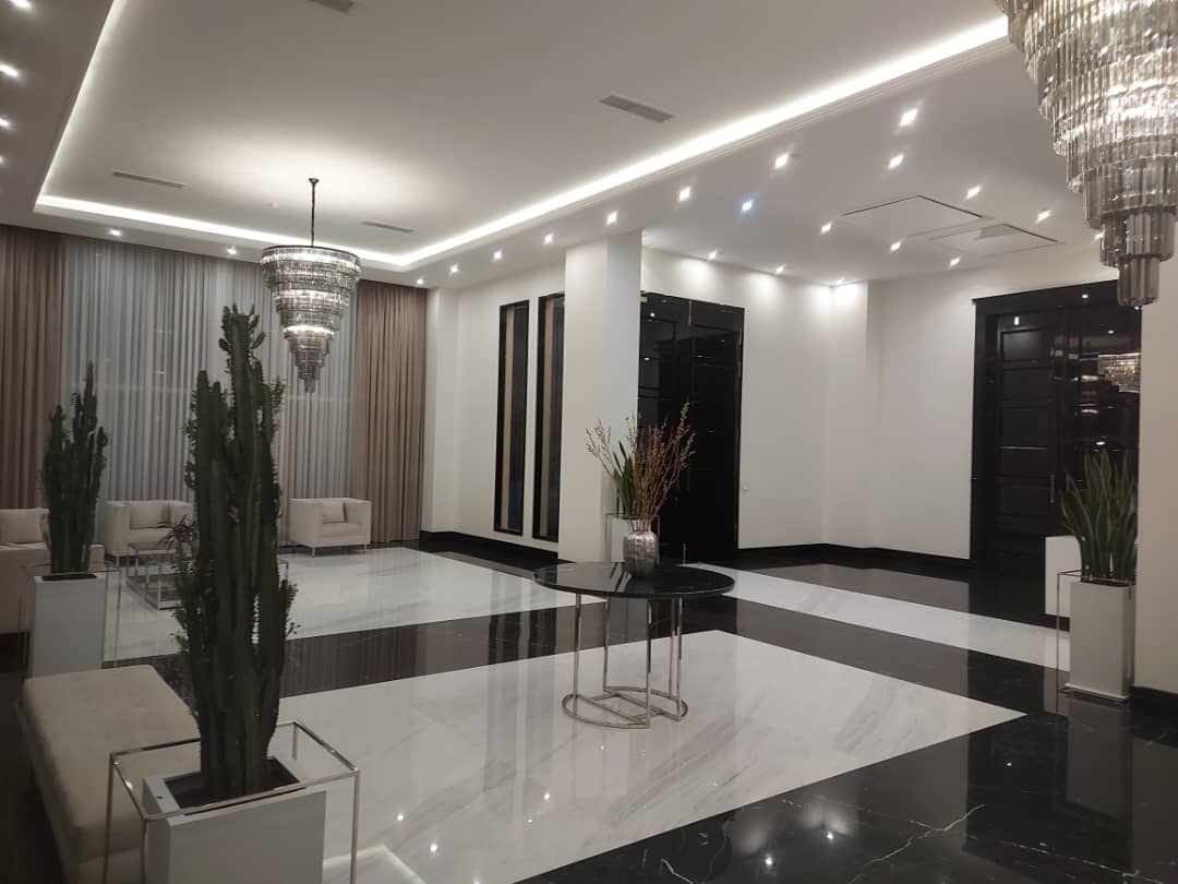 فروش آپارتمان 220متری آجودانیه